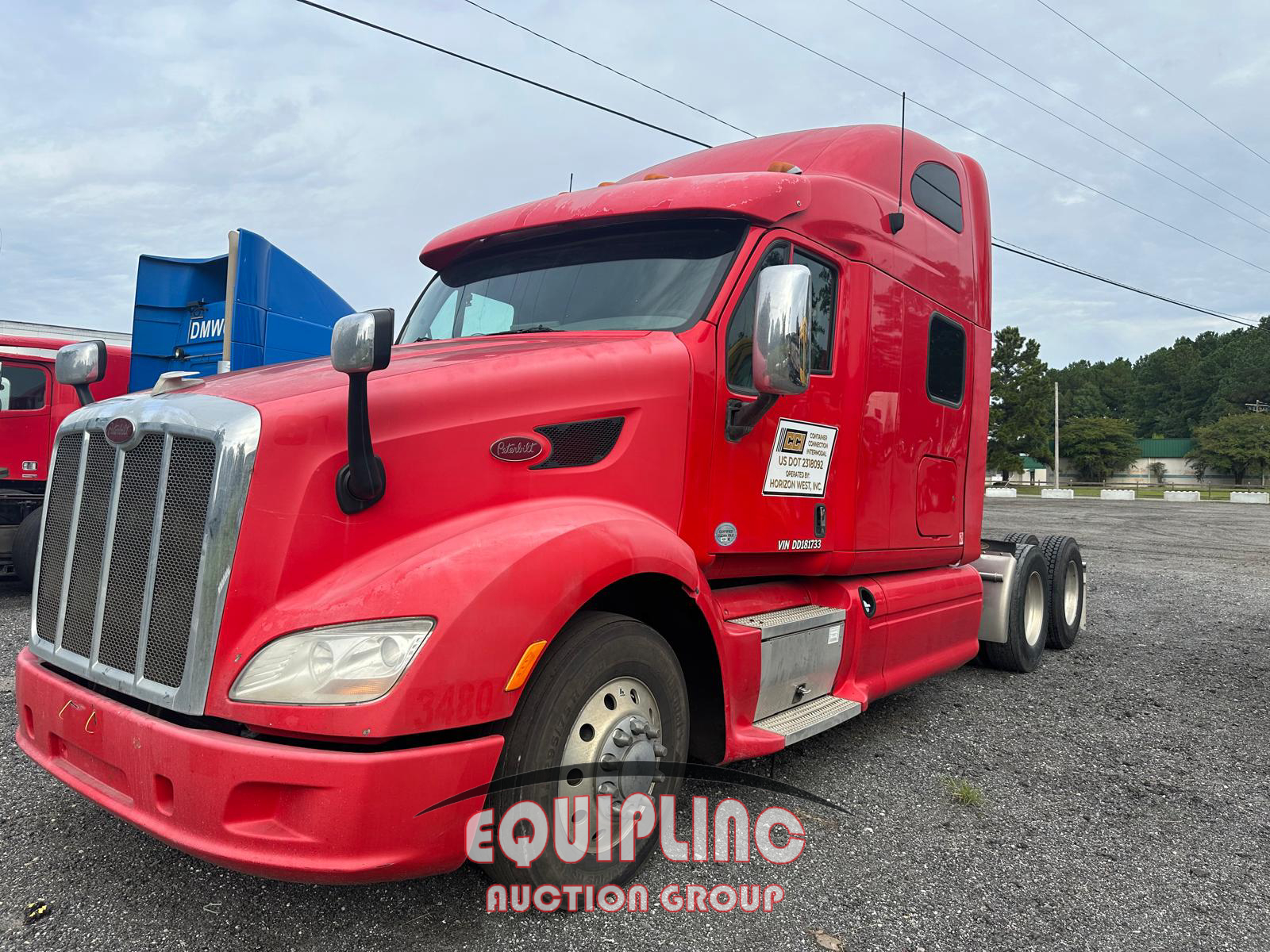 2013 Peterbilt 587