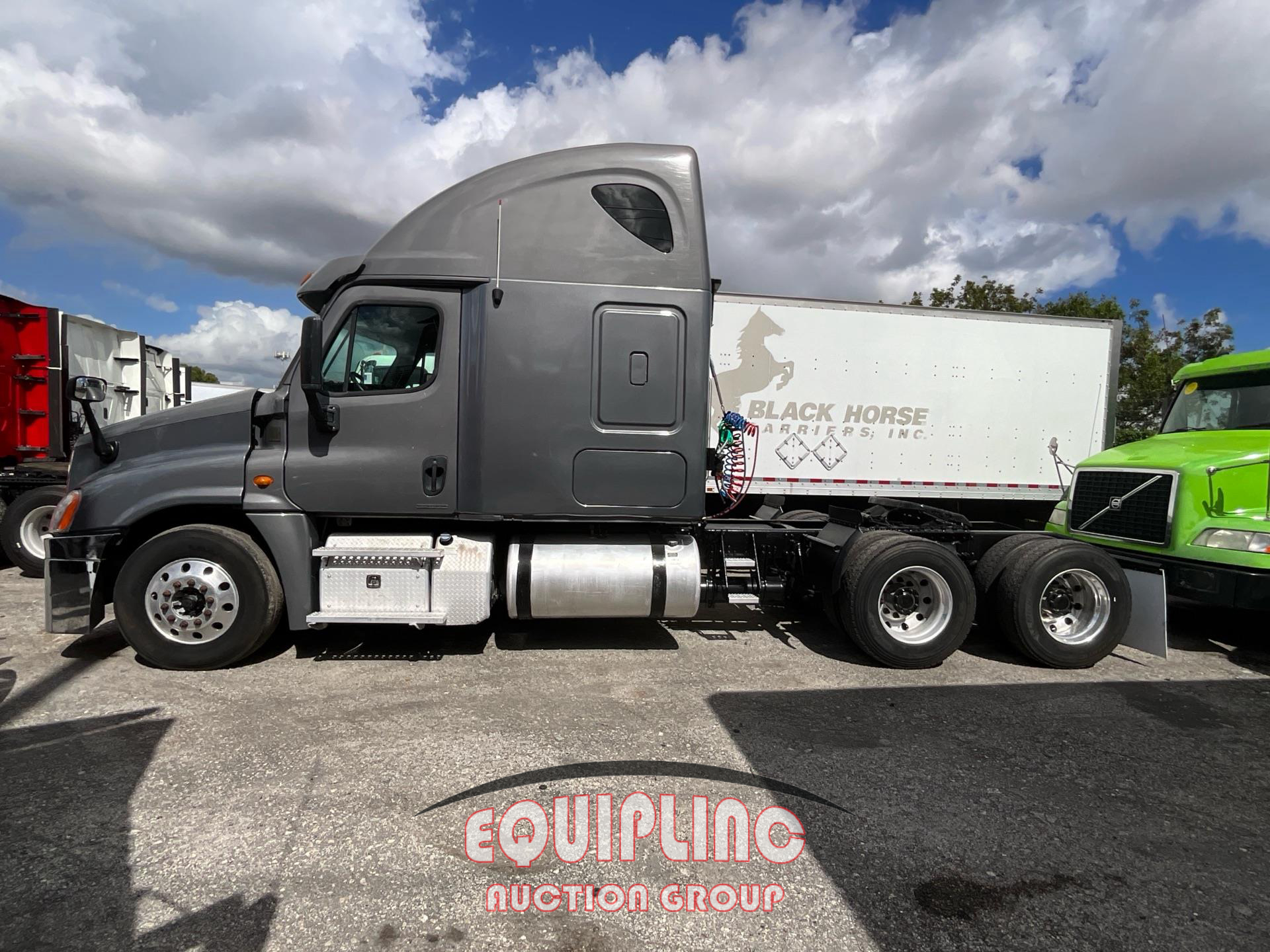 2012 Freightliner CASCADIA