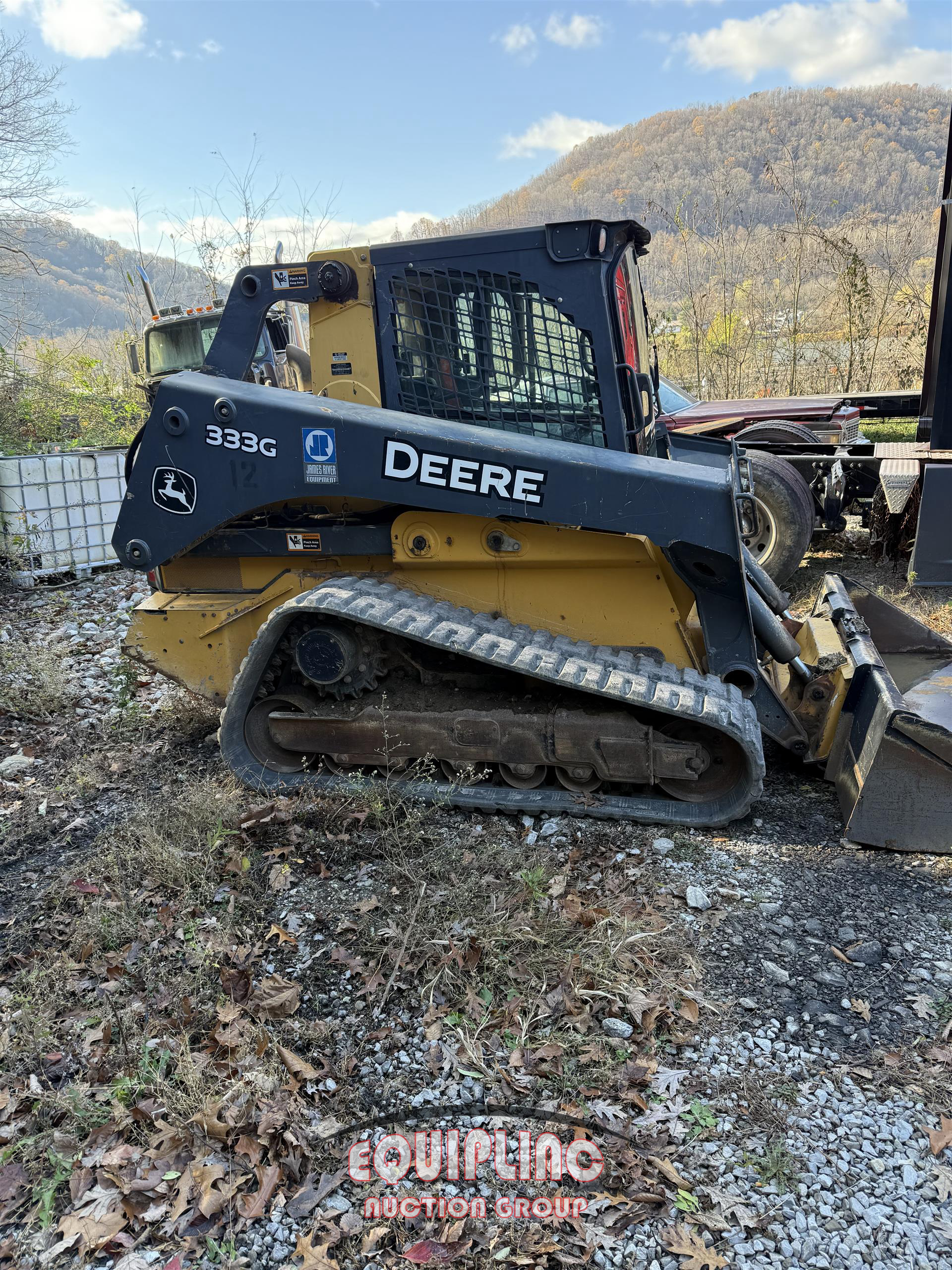 2017 John Deere 333G SKID STEER