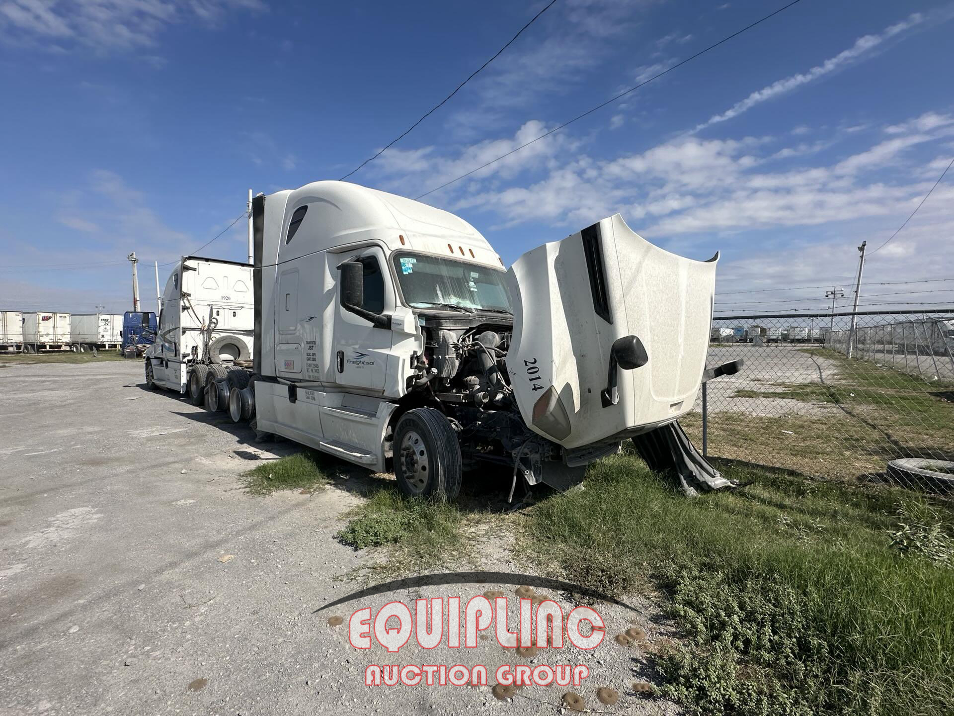 2020 Freightliner CASCADIA 126