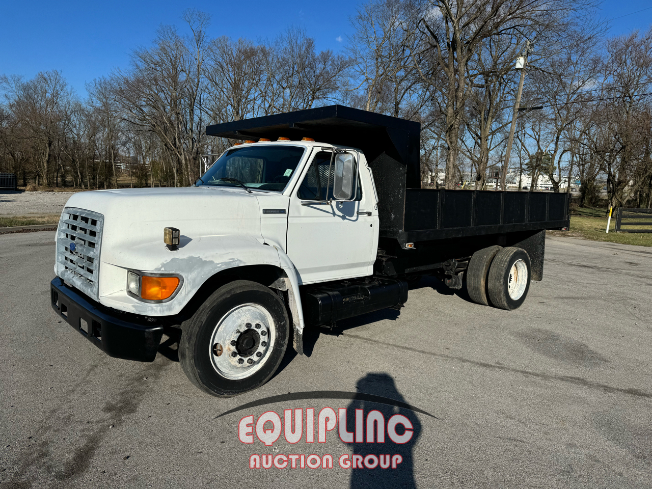 1995 Ford F700 SCISSOR DUMP TRUCK