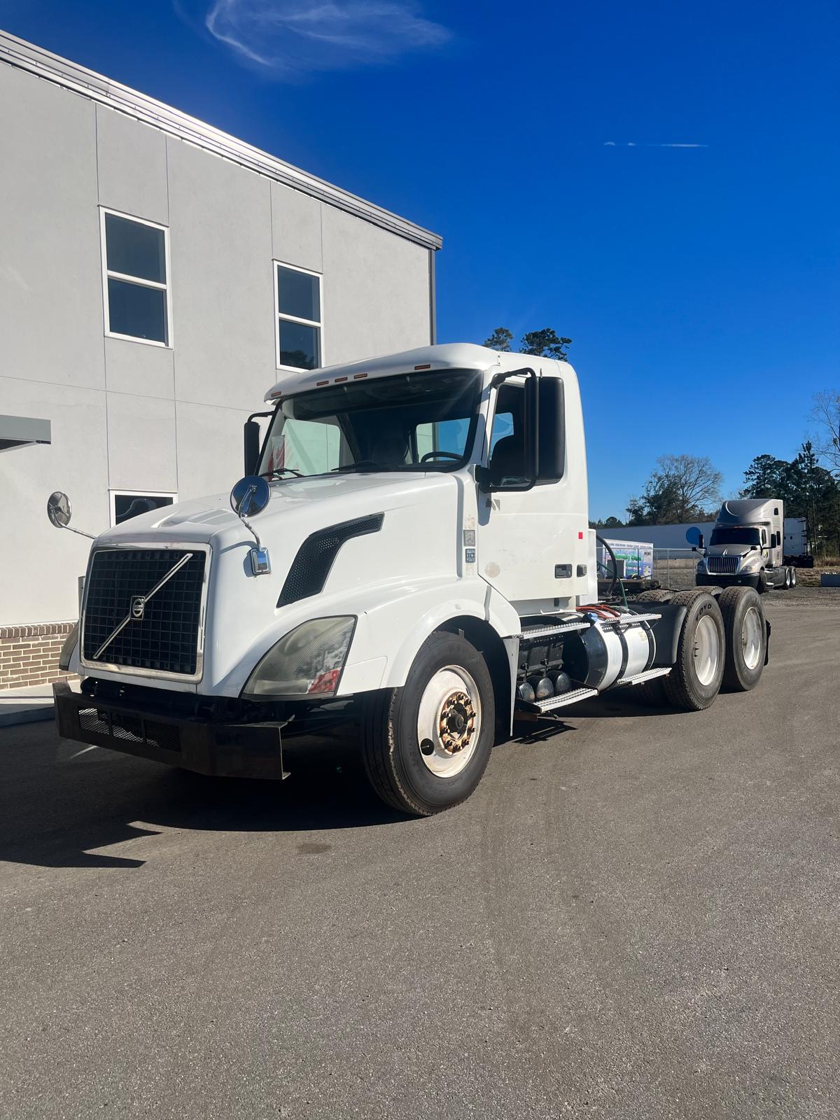 2012 Volvo VNL