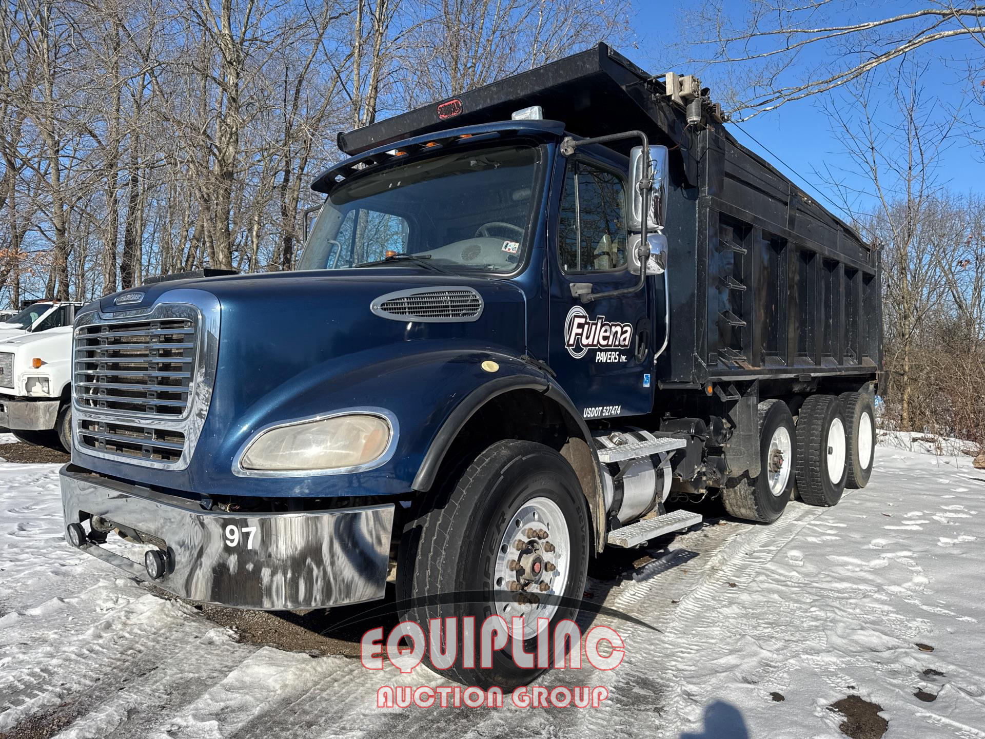 2004 Freightliner M2