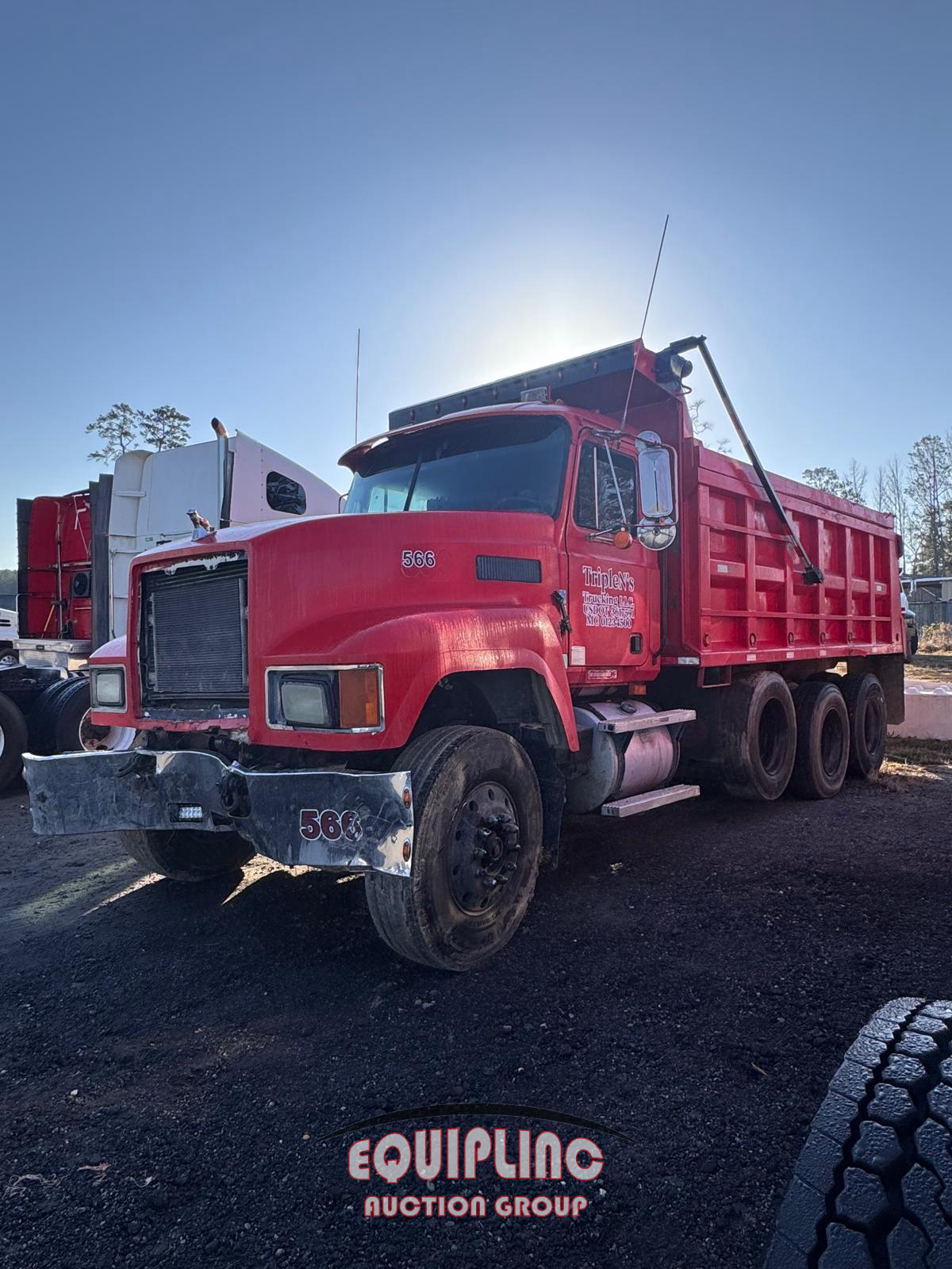 1998 Mack CH613