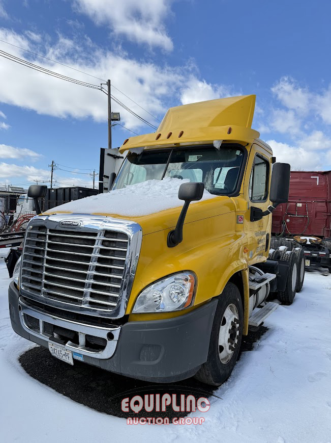 2015 Freightliner CASCADIA