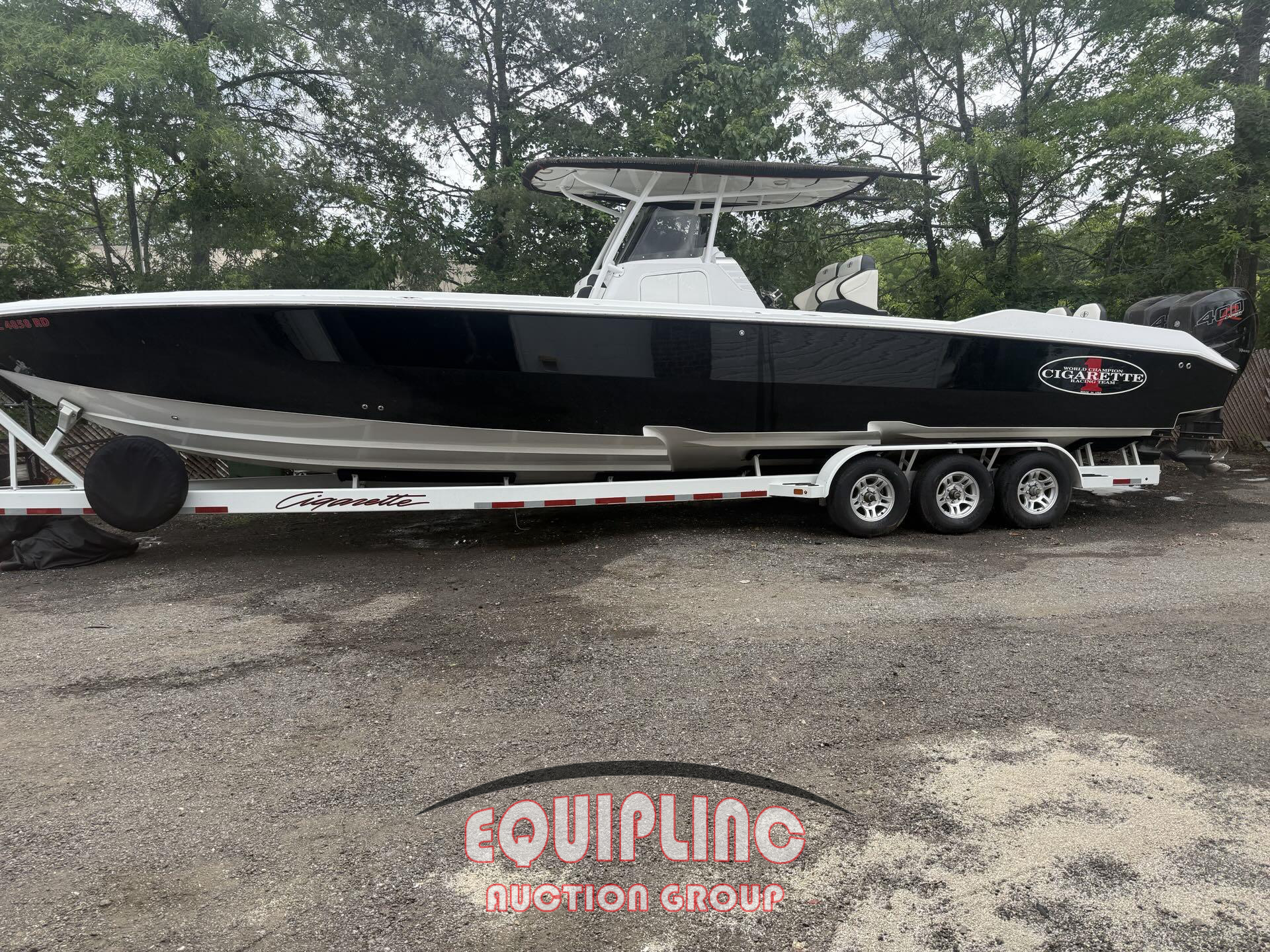 2012 CIGARETTE BOAT