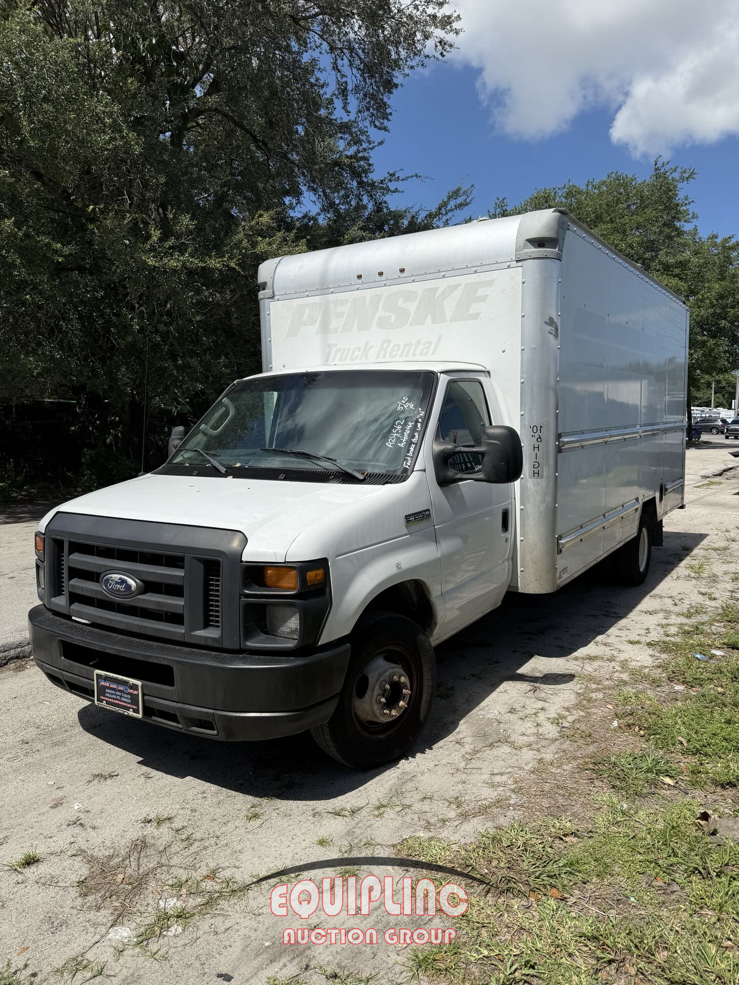 2015 Ford E350