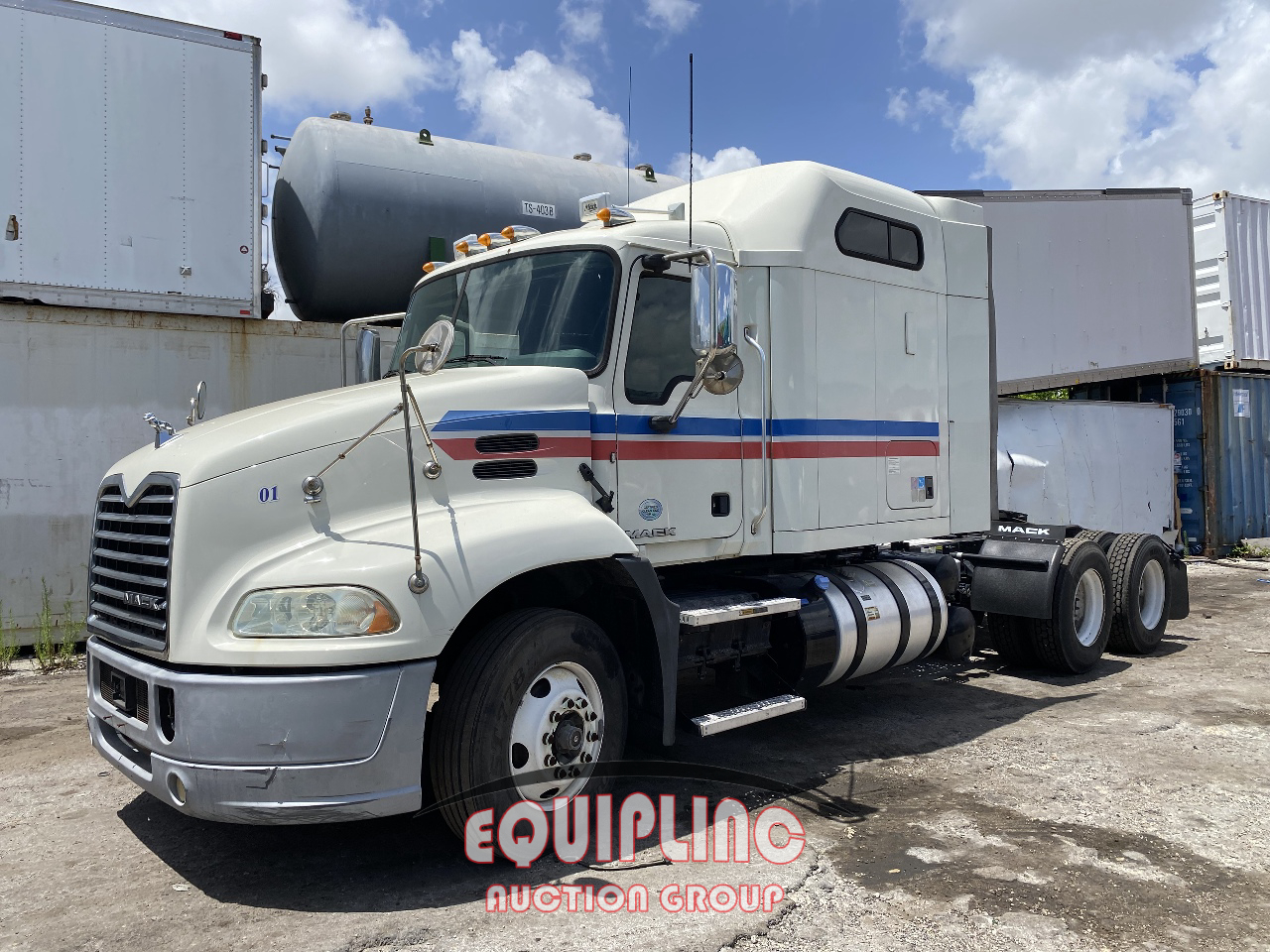 2016 Mack CXU613 SLEEPER 