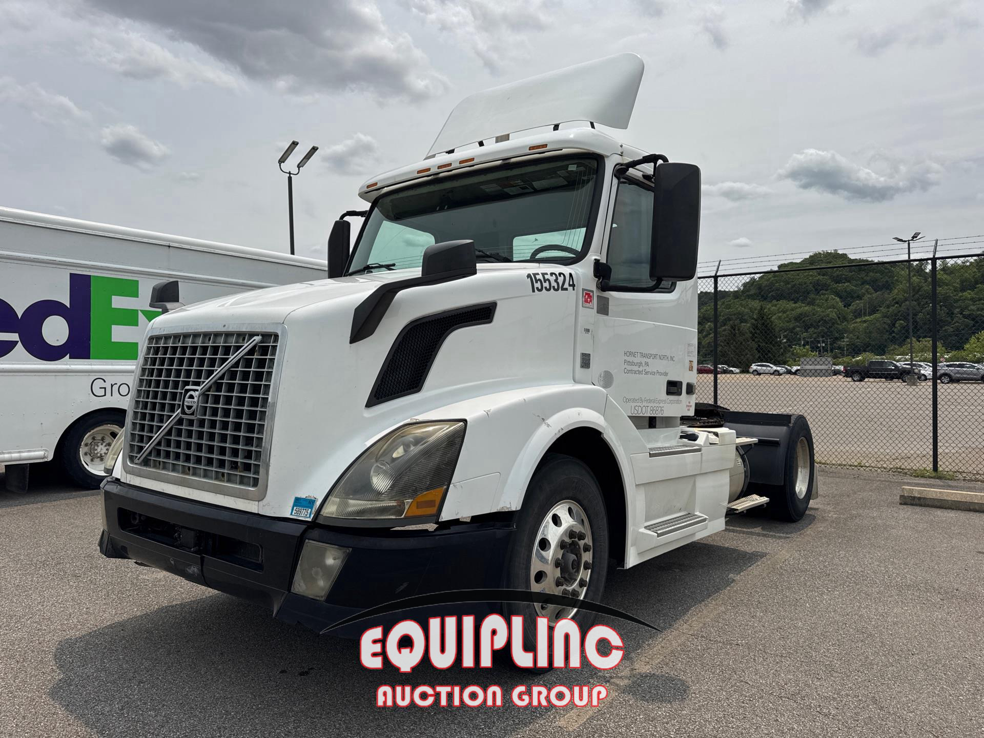 2013 VOLVO TRUCK VNL