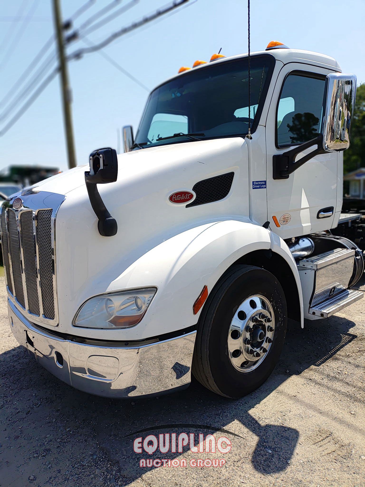 2018 Peterbilt 579 Day Cab