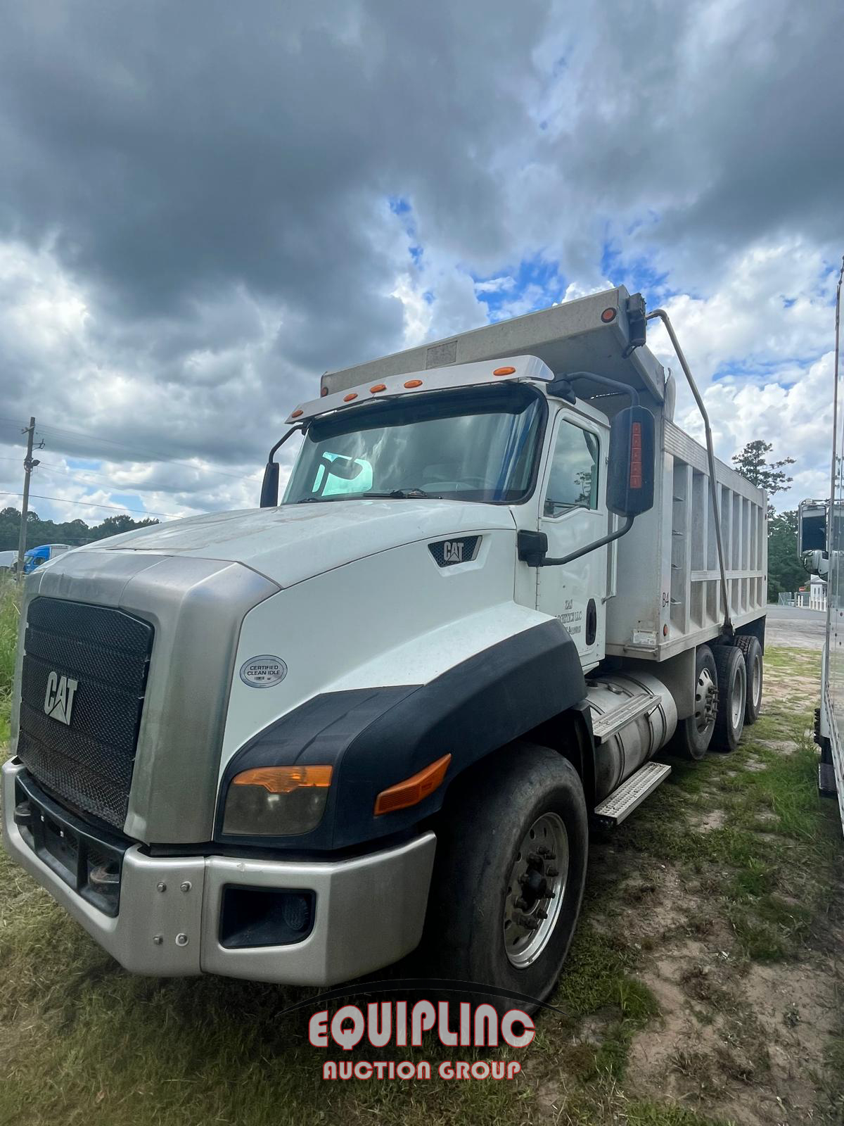 2016 Caterpillar CT660 Dump Truck