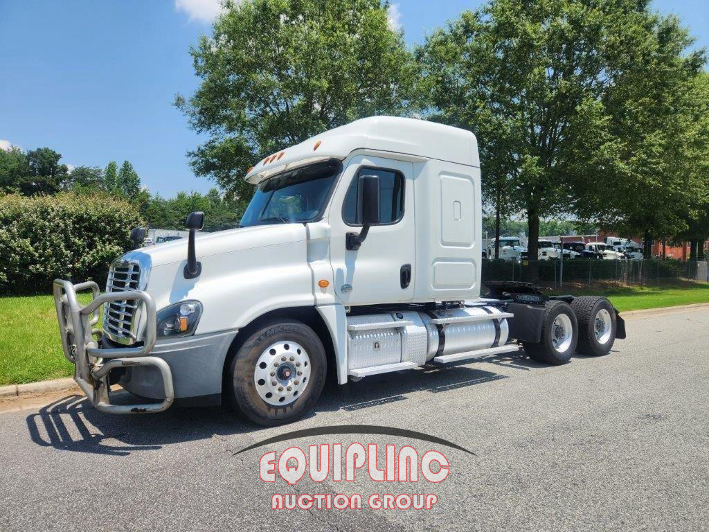 2019 Freightliner CASCADIA CA125SLP