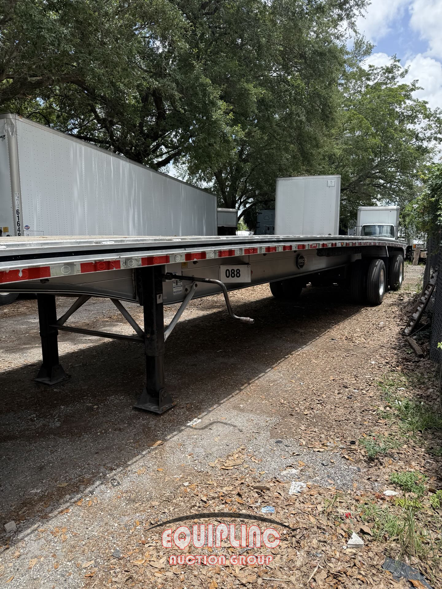 2015 MAC FLATBED TRAILER