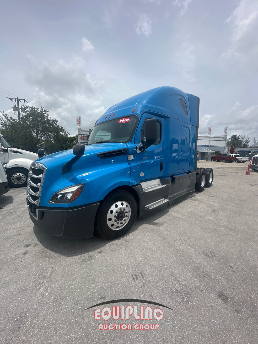 2020 Freightliner CASCADIA