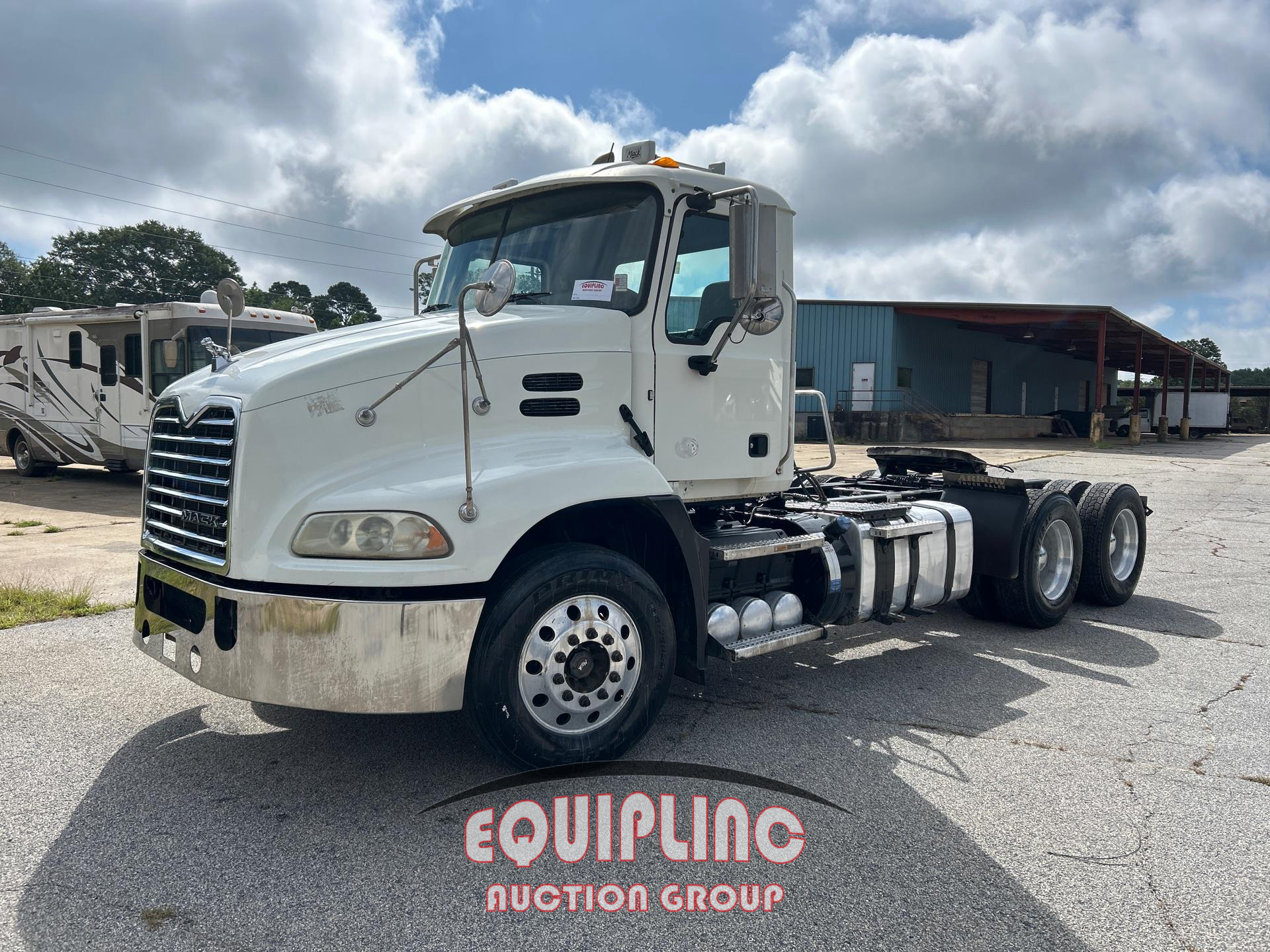 2015 Mack CXU (Pinnacle)