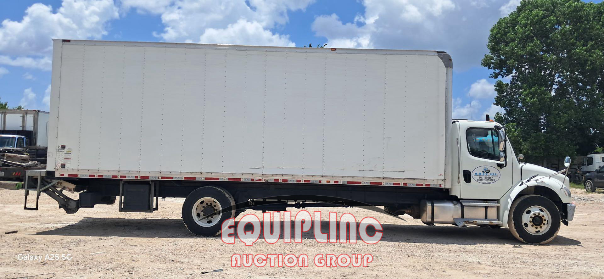 2021 Freightliner M2 106