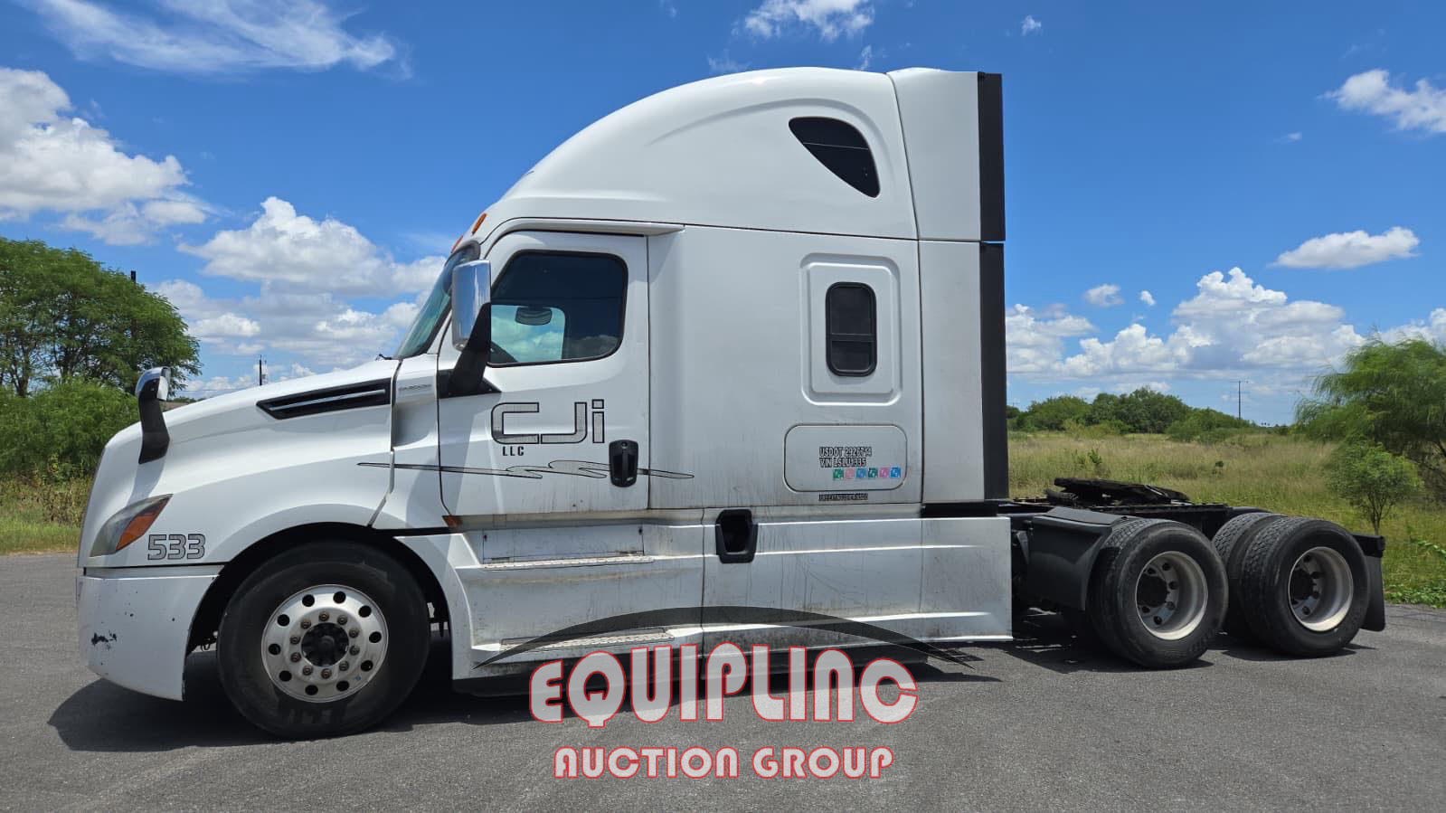 2020 Freightliner CASCADIA