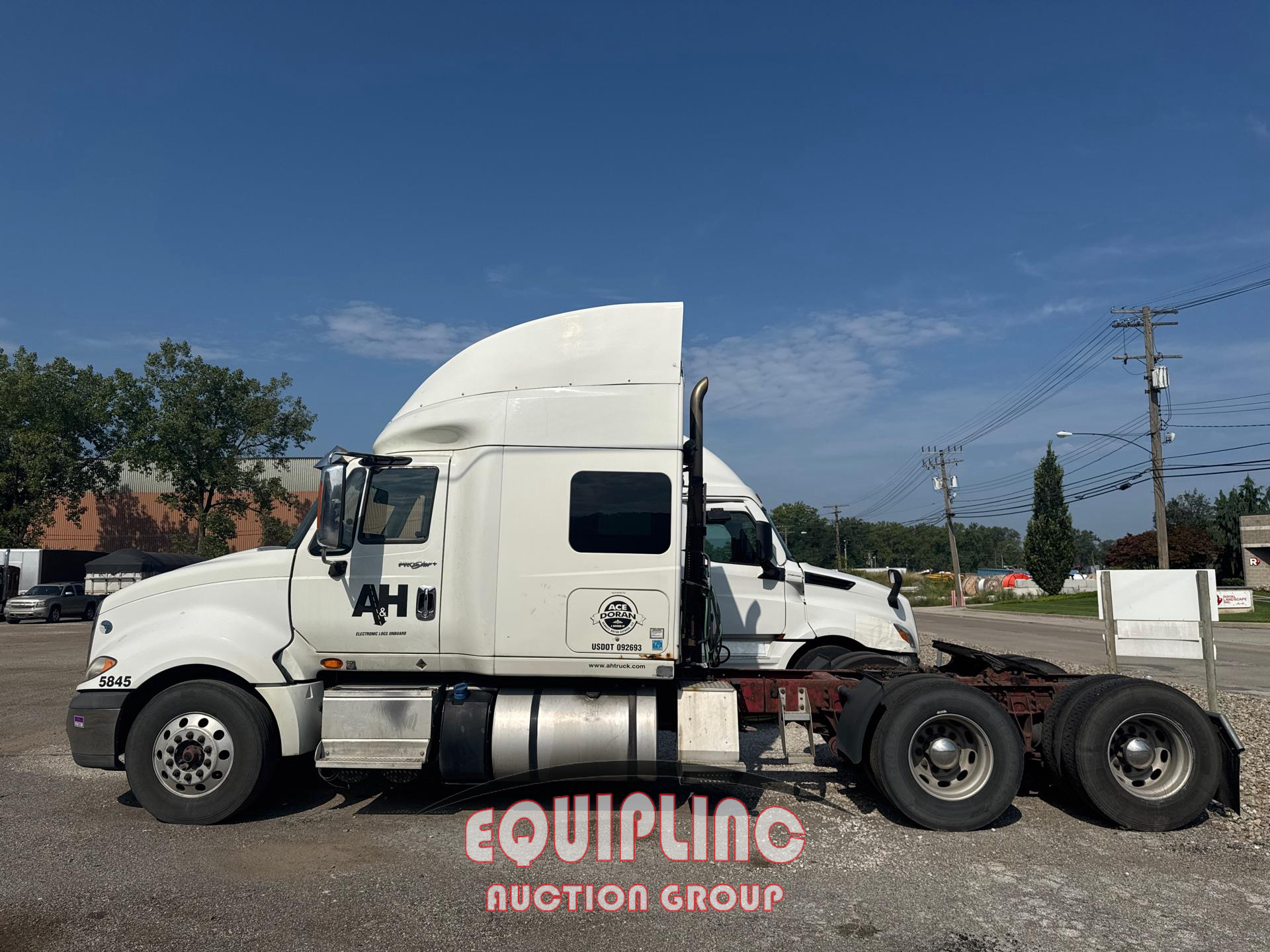 2014 International LF687