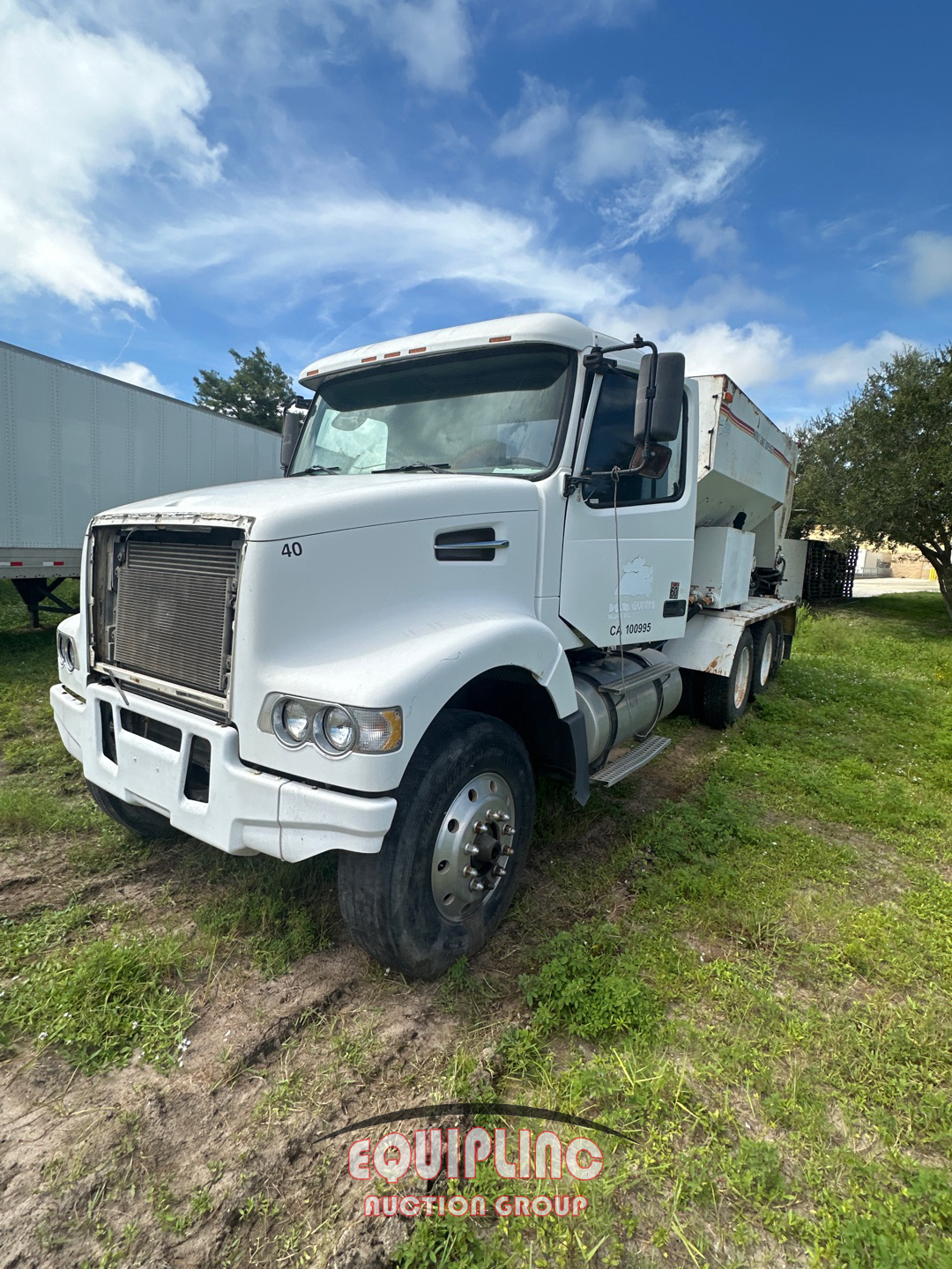 2004 Volvo VHD
