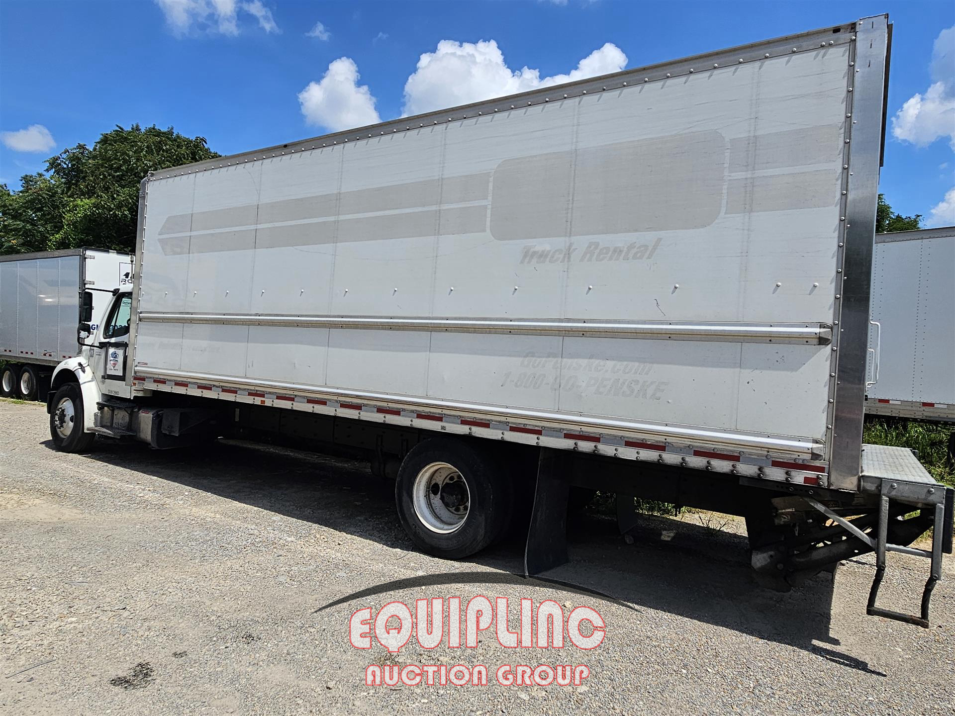 2020 Freightliner M2