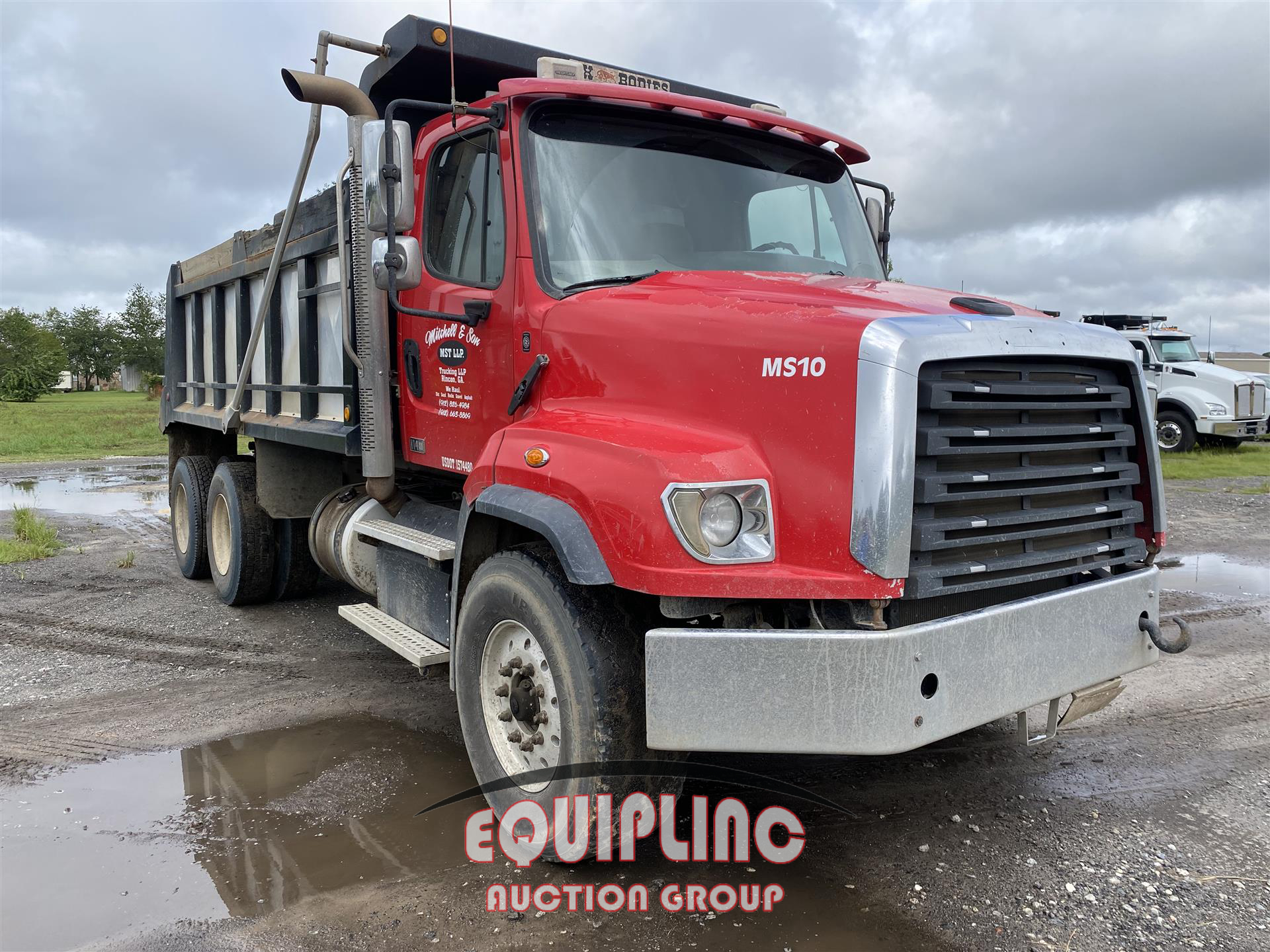 2016 Freightliner 114SD