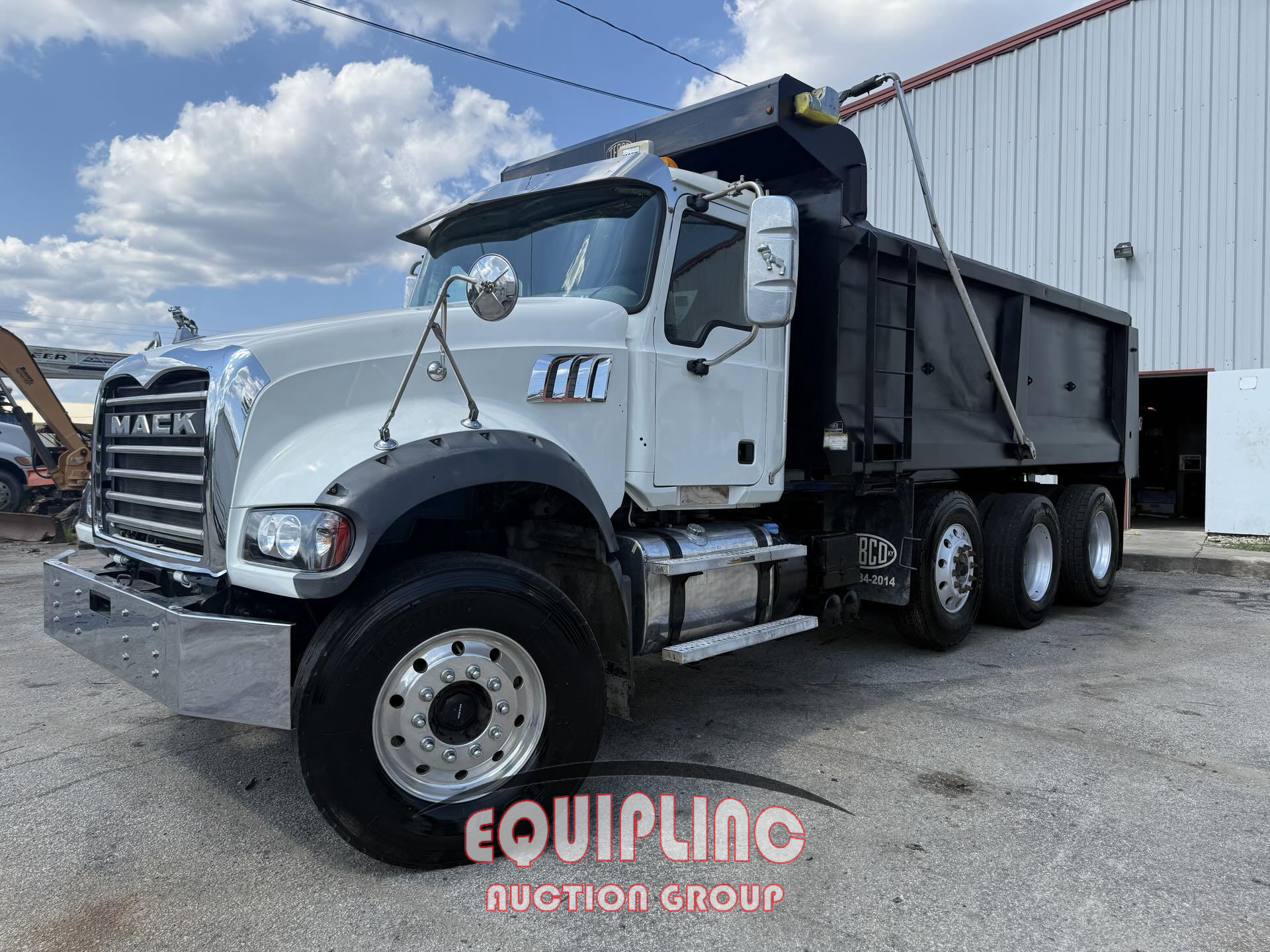 2020 Mack Granite