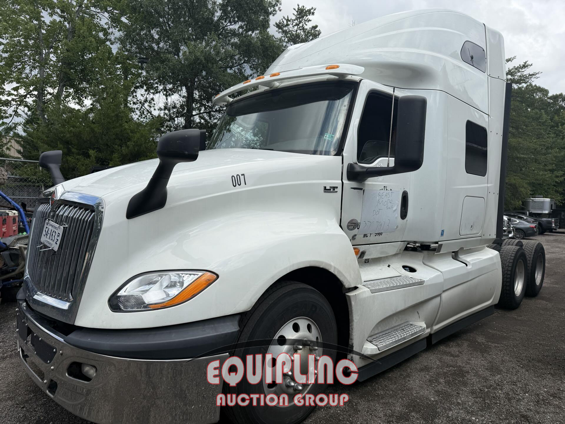 2019 International LT625