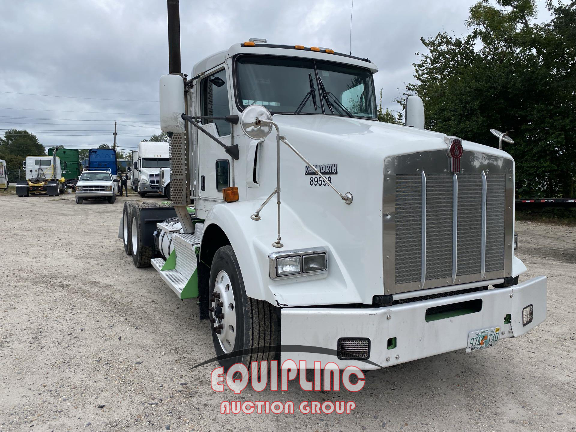 2012 Kenworth T8 Series