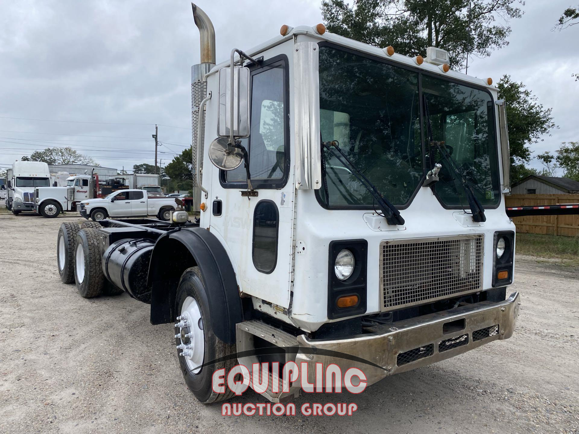 2006 Mack MR
