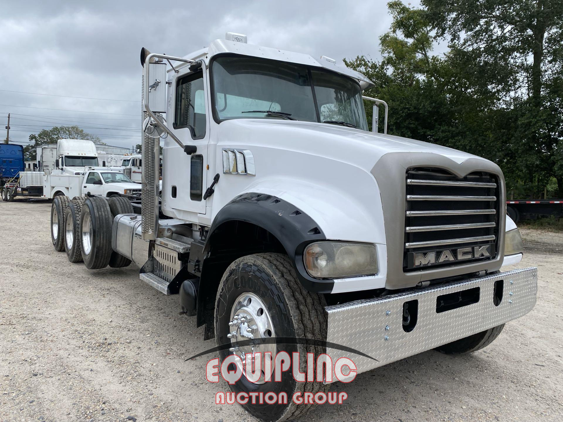 2012 Mack GU (Granite)