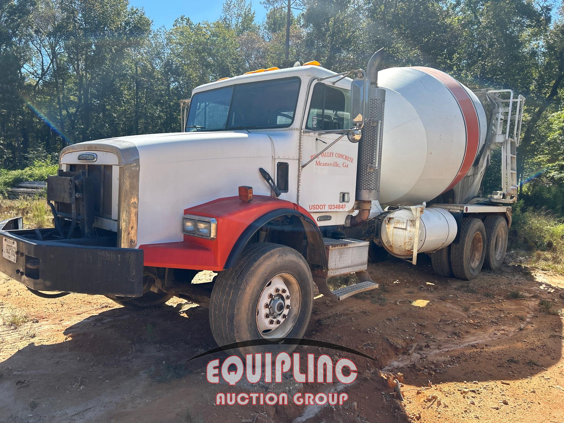 2004 Freightliner FLD112