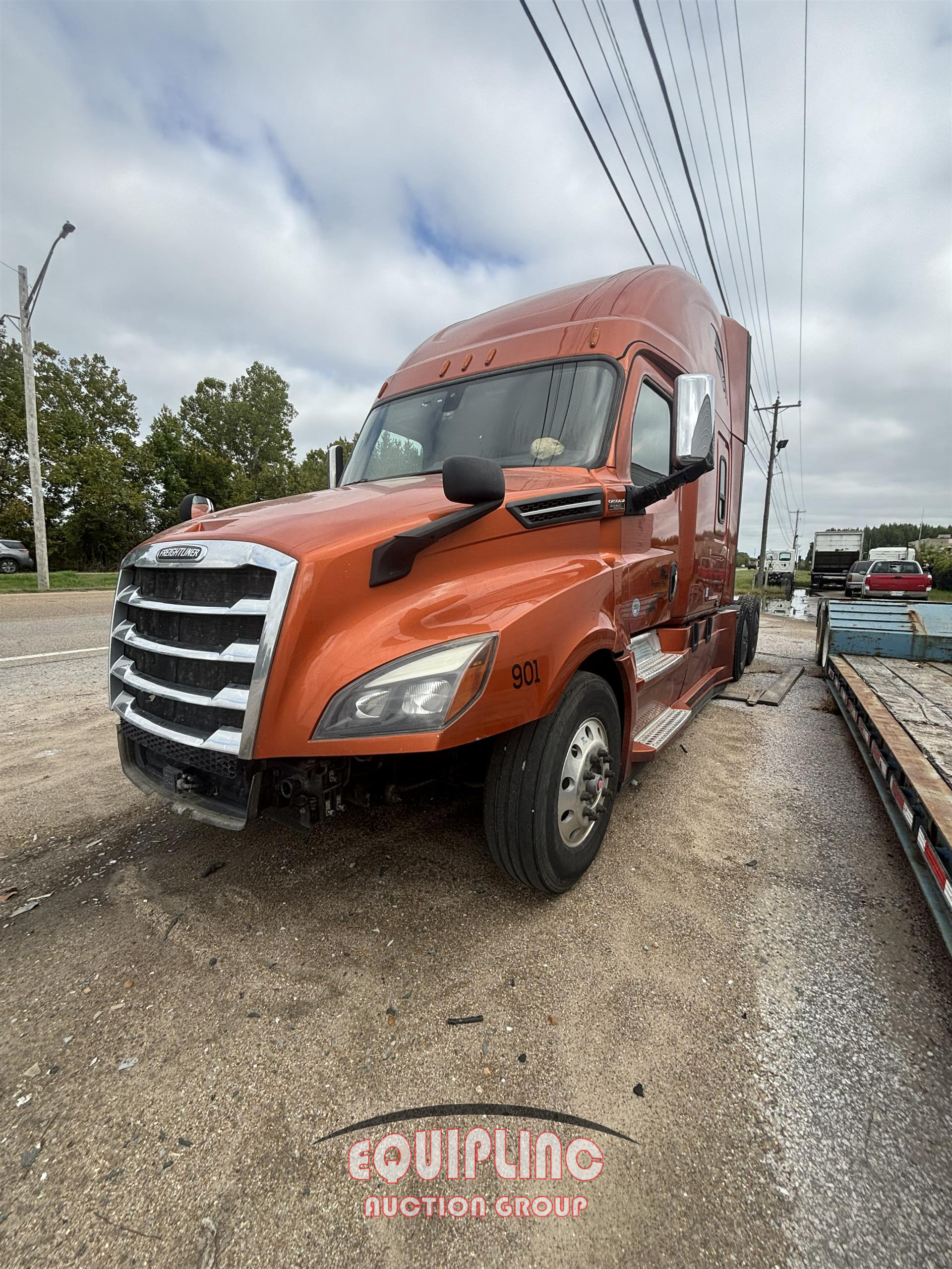 2020 Freightliner CASCADIA