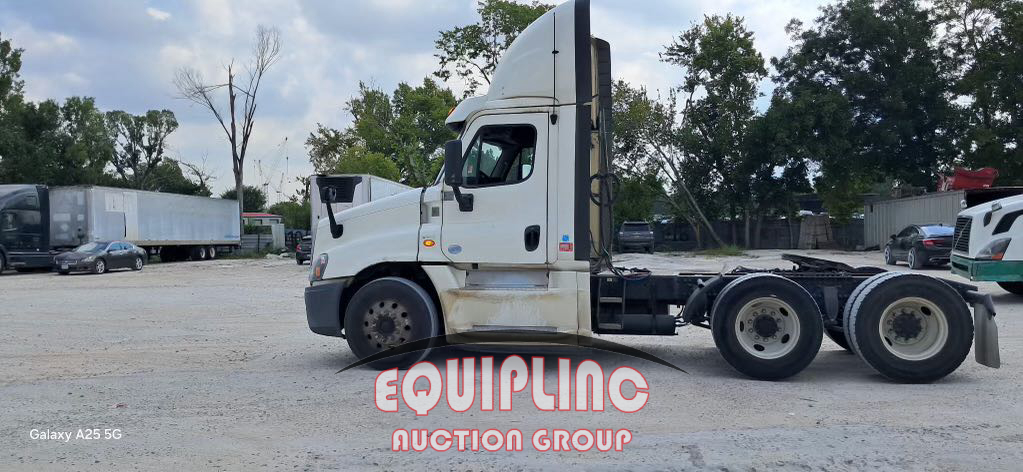 2018 Freightliner CASCADIA