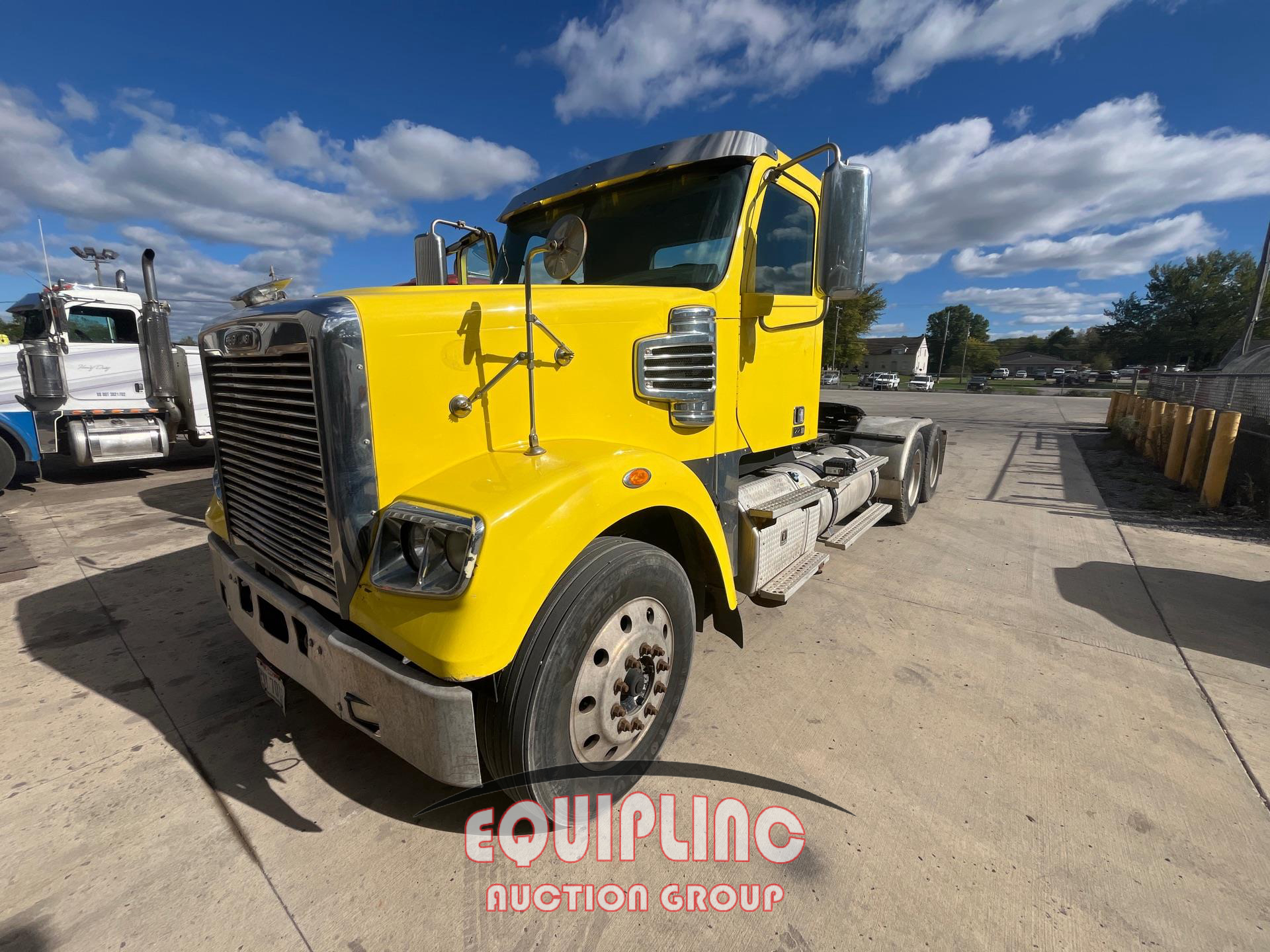 2015 Freightliner 122SD