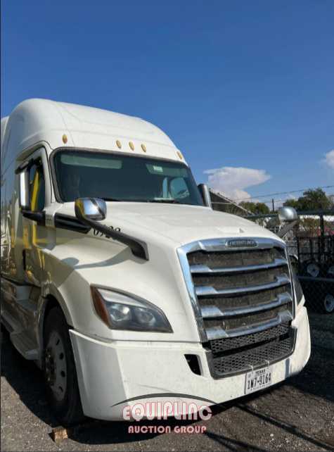 2020 Freightliner CASCADIA