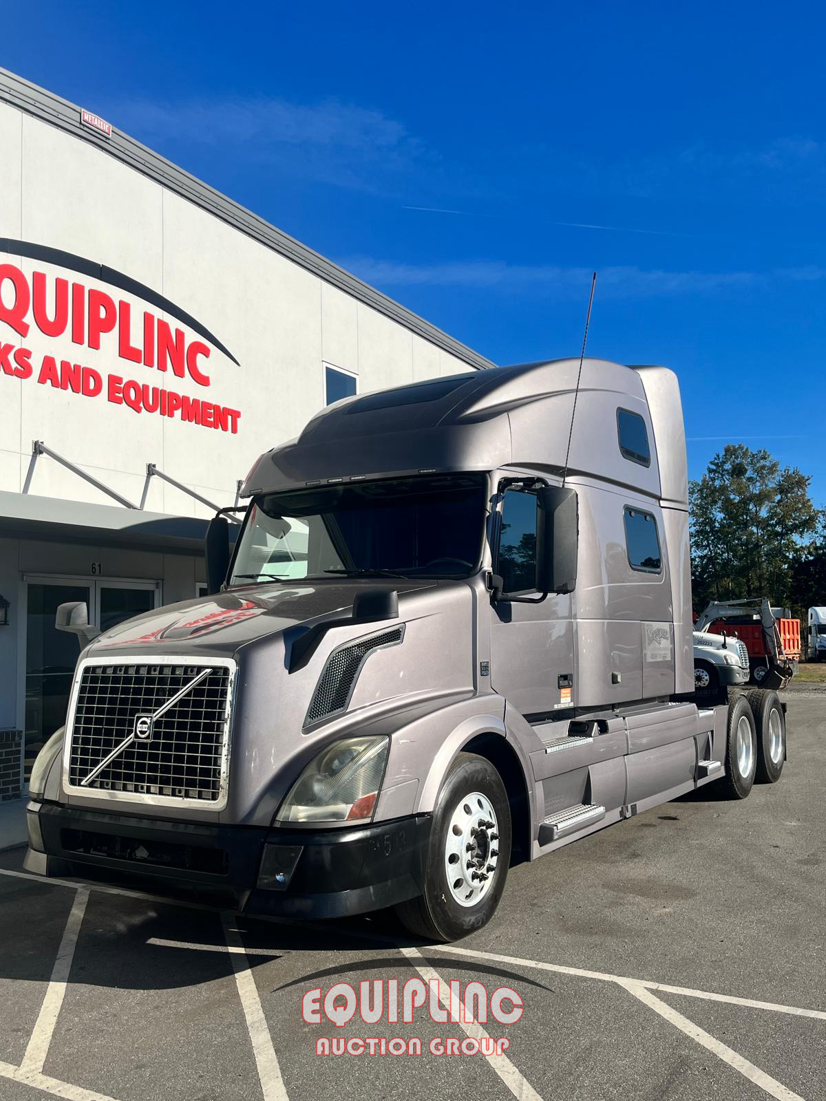 2015 Volvo VNL760