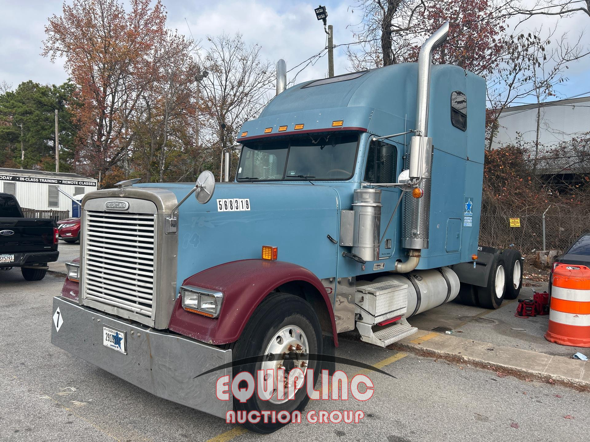 2002 Freightliner FLD120