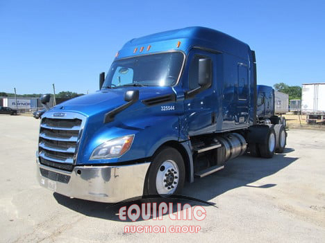 2020 Freightliner CASCADIA 126