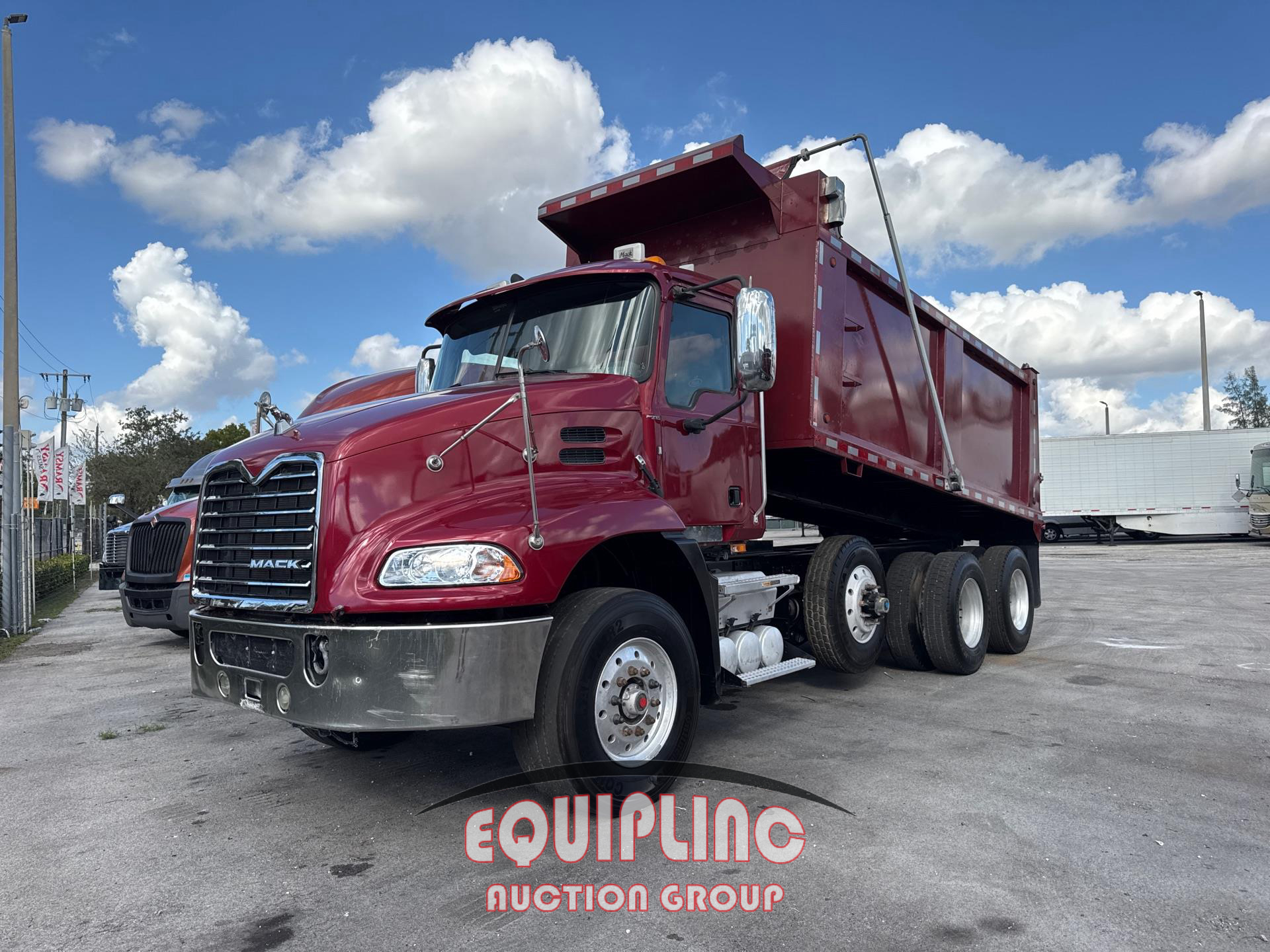 2015 Mack CXU (Pinnacle)