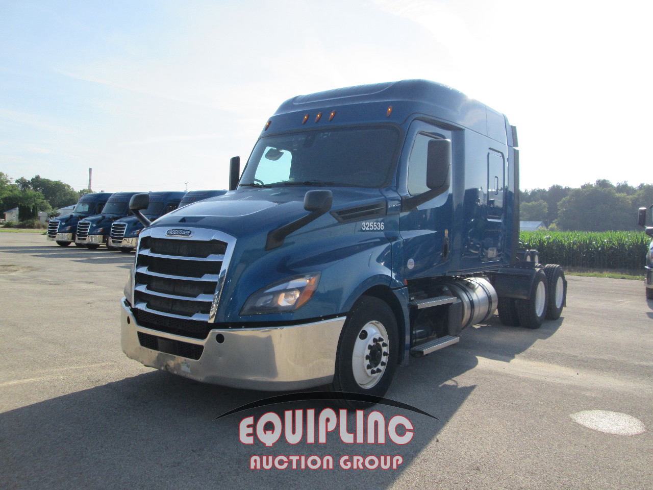 2020 Freightliner CASCADIA 126