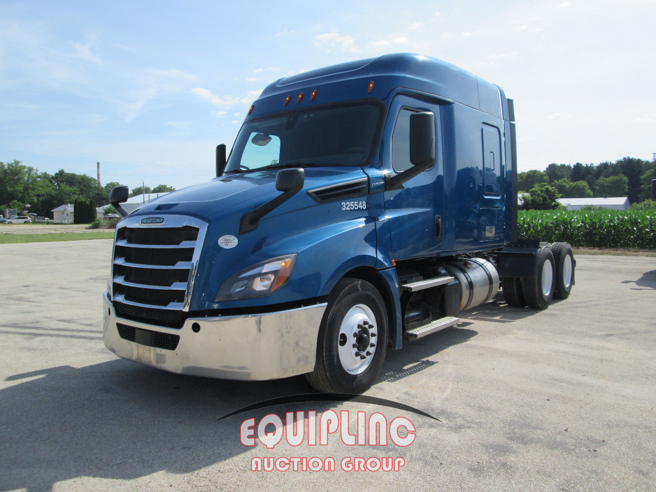 2020 Freightliner CASCADIA 126