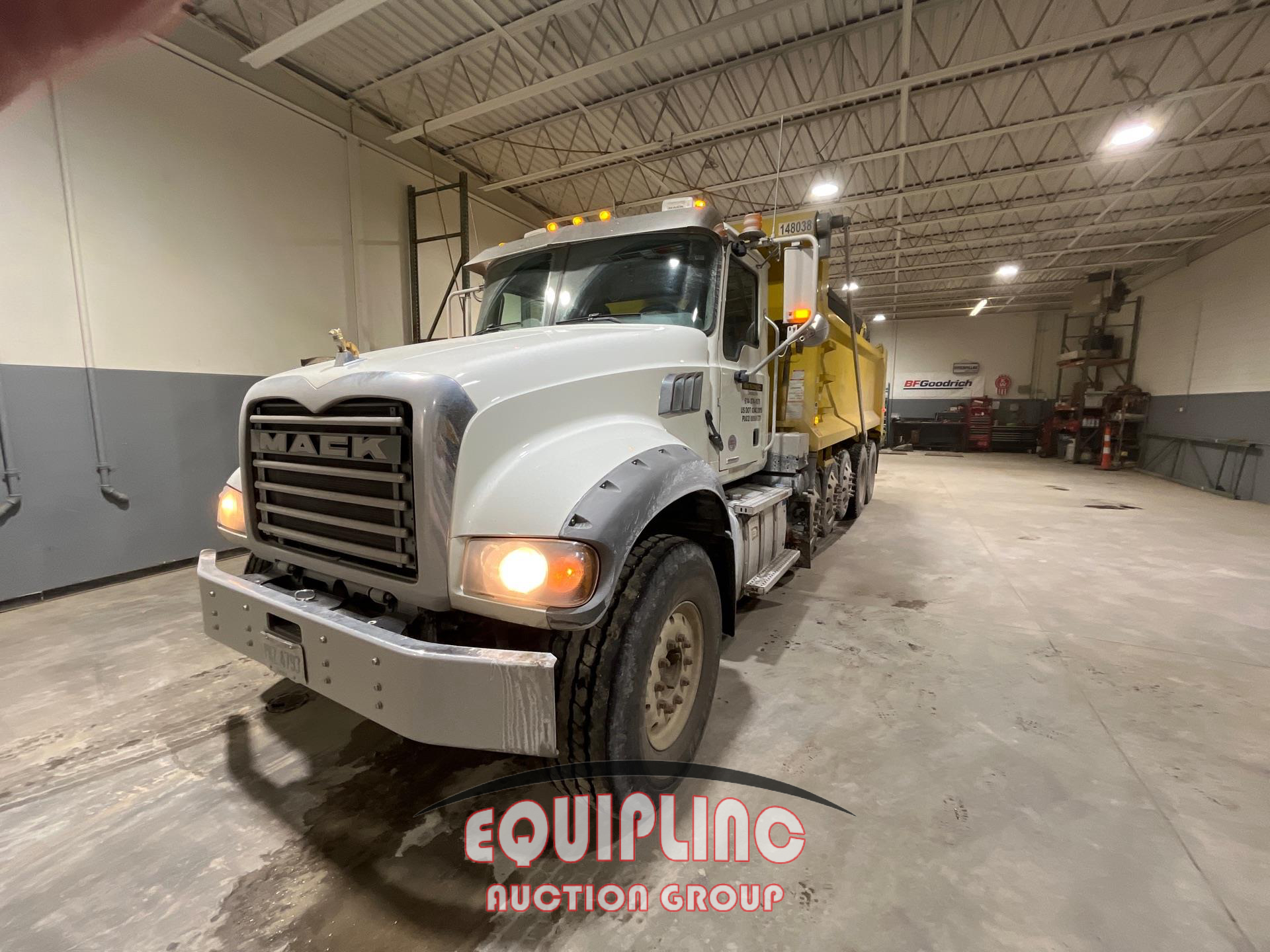 2020 Mack GRANITE GU713