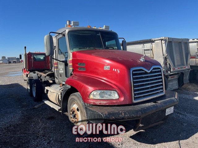 2005 Mack CXN613
