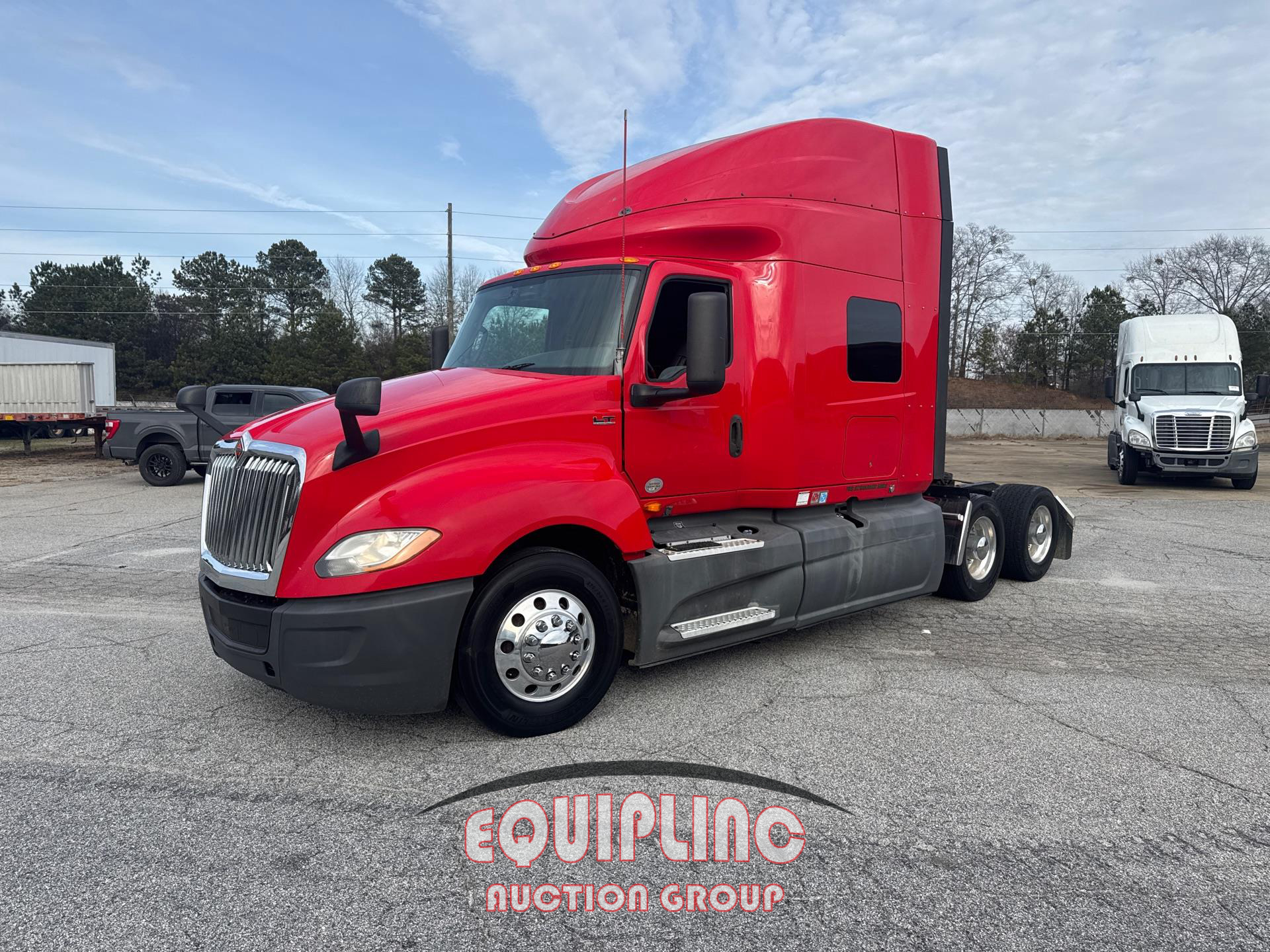 2018 International LT625 T/A 6x4 MID ROOF TRUCK T