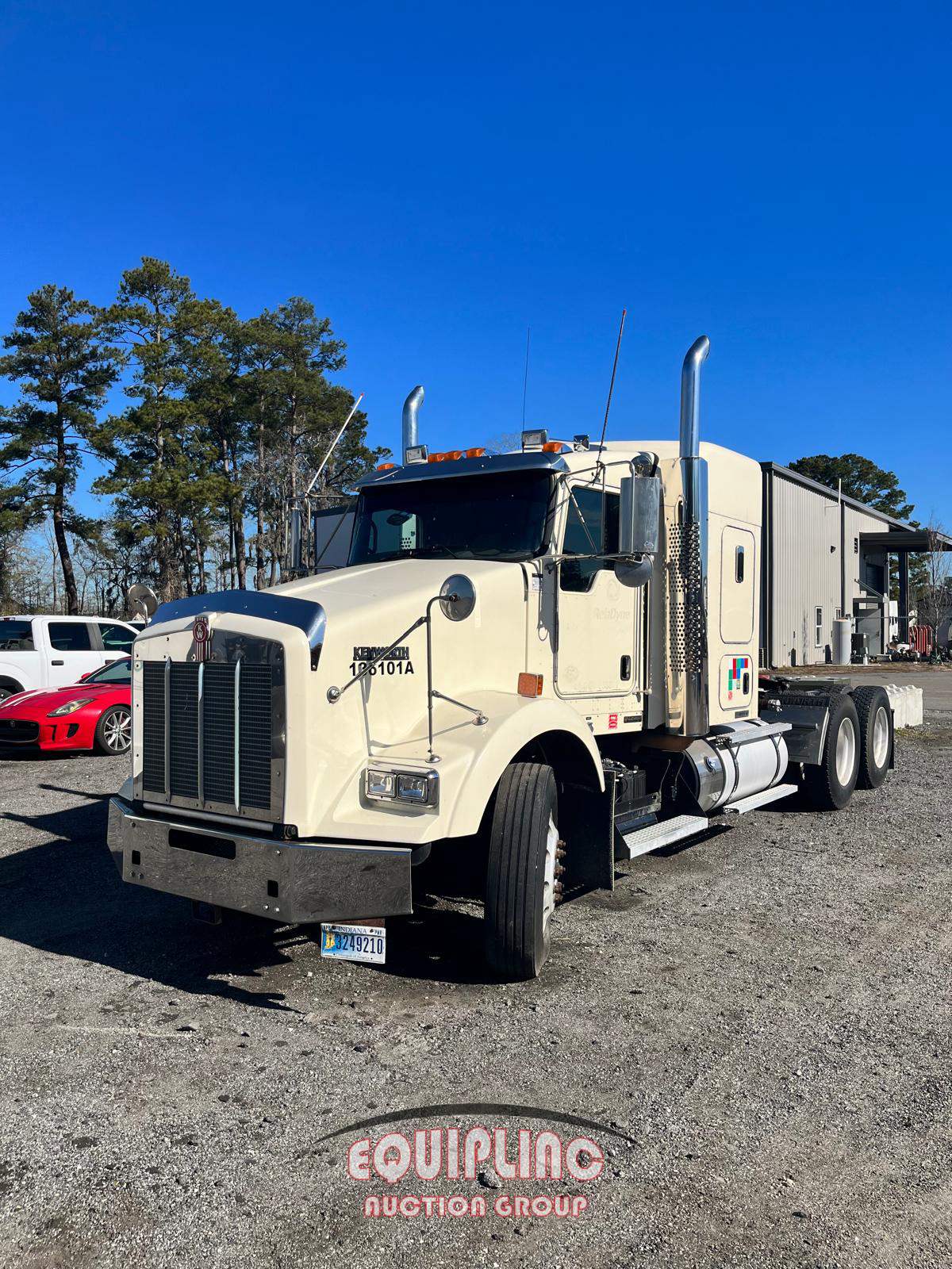 2013 Kenworth T800 T/A MANUAL SLEEPER 