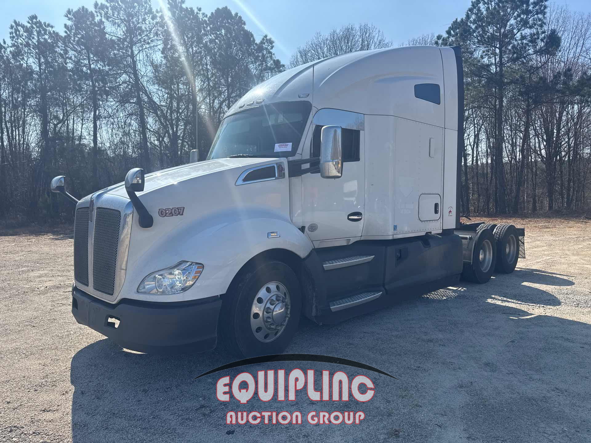 2019 Kenworth T680 T/A 6X4 SLEEPER TRUCK TRA