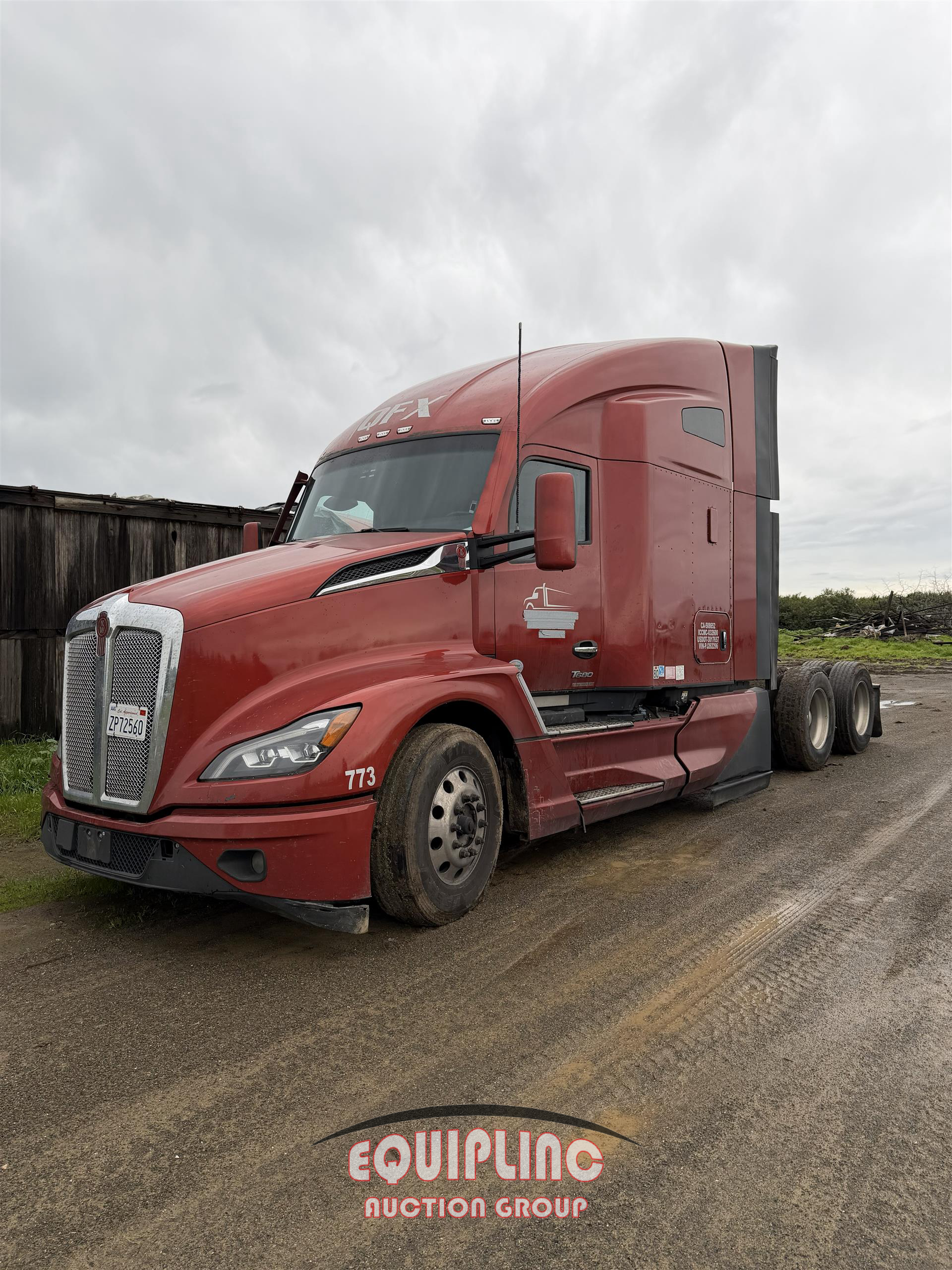 2020 Kenworth T680 T/A 6X4 SLEEPER TRUCK TRA