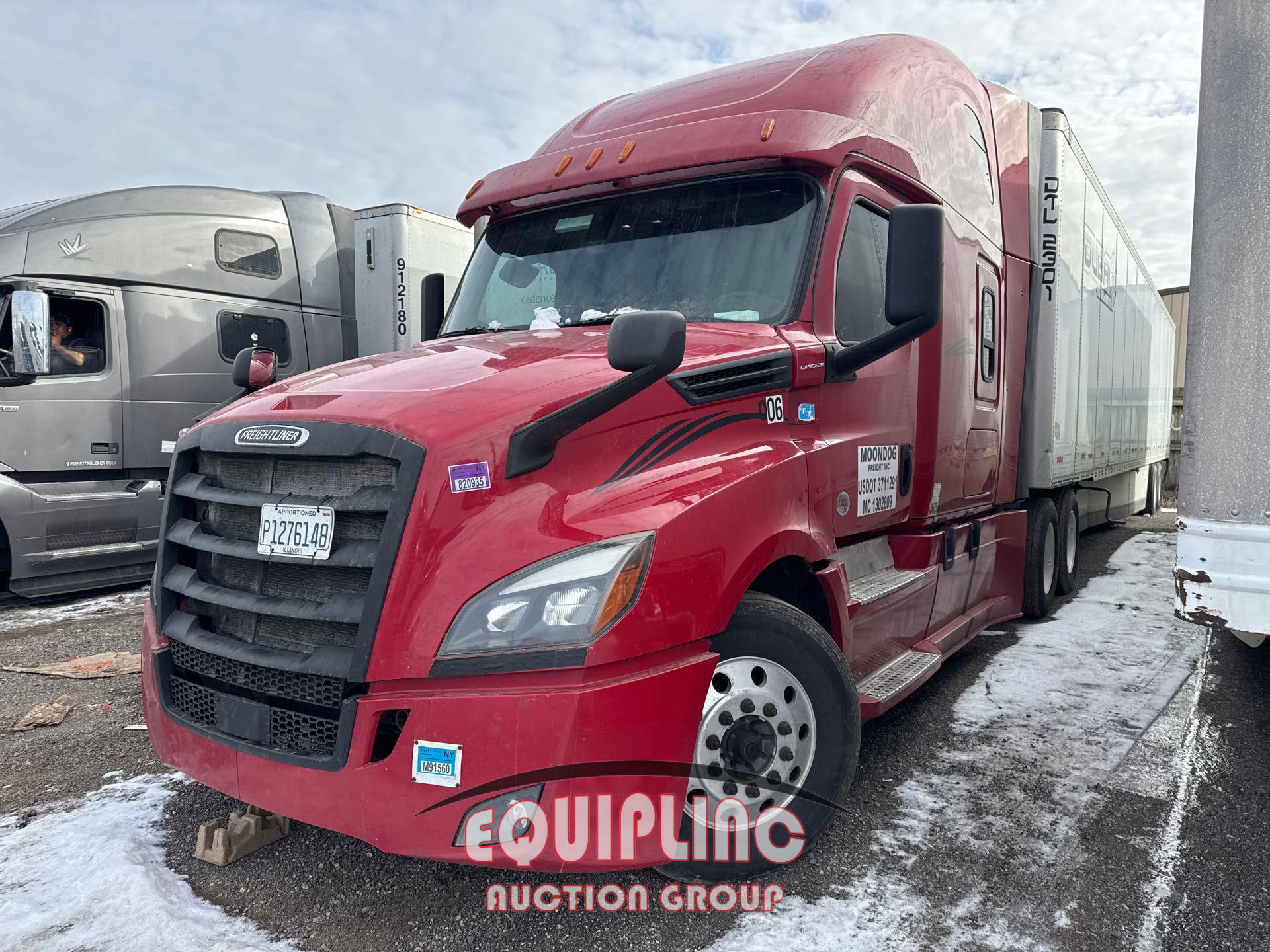 2019 Freightliner CASCADIA T/A 6X4 SLEEPER TRUCK
