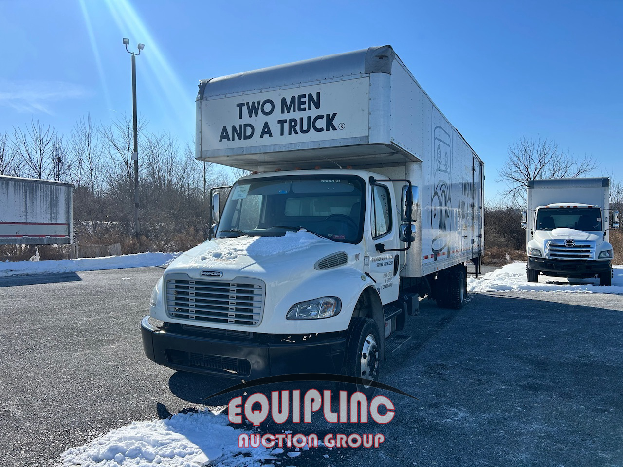 2019 Freightliner M2 106 4X2 S/A 26FT BOX TRUCK
