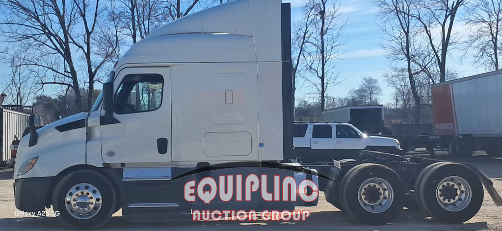 2019 Freightliner CASCADIA